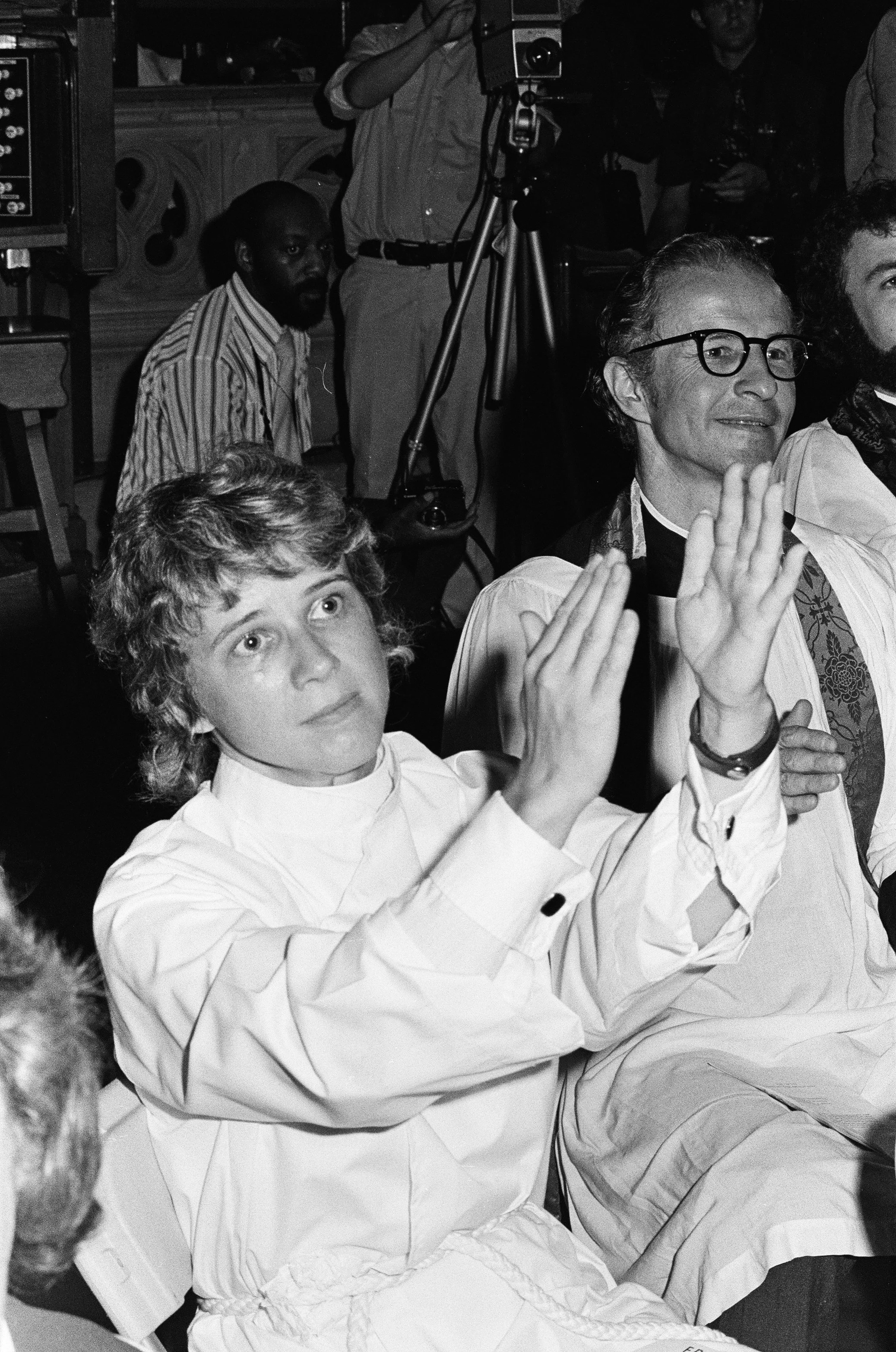 Brad Hess black and white photograph, copyright Darlene O'Dell, Church of the Advocate, Philadelphia Eleven ordinations, 1974, women priests, Episcopal, Swanson, large crowd. July, media event