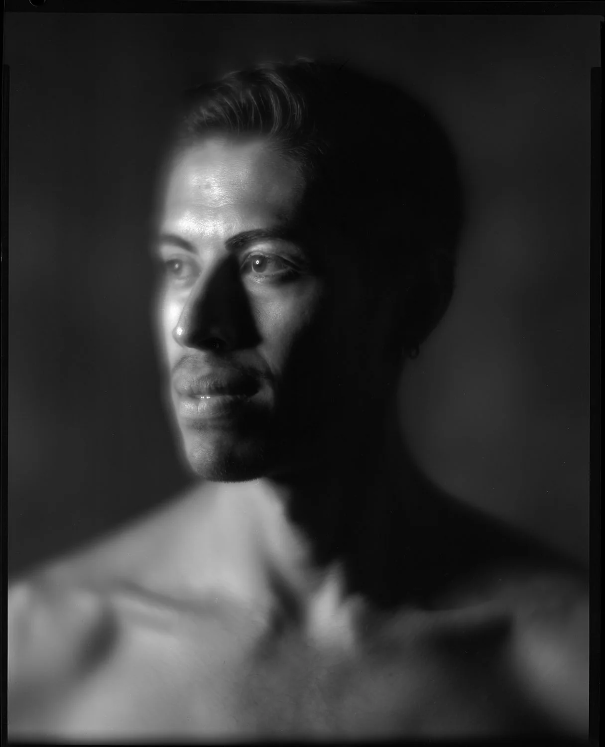 Gabriel, Profile
