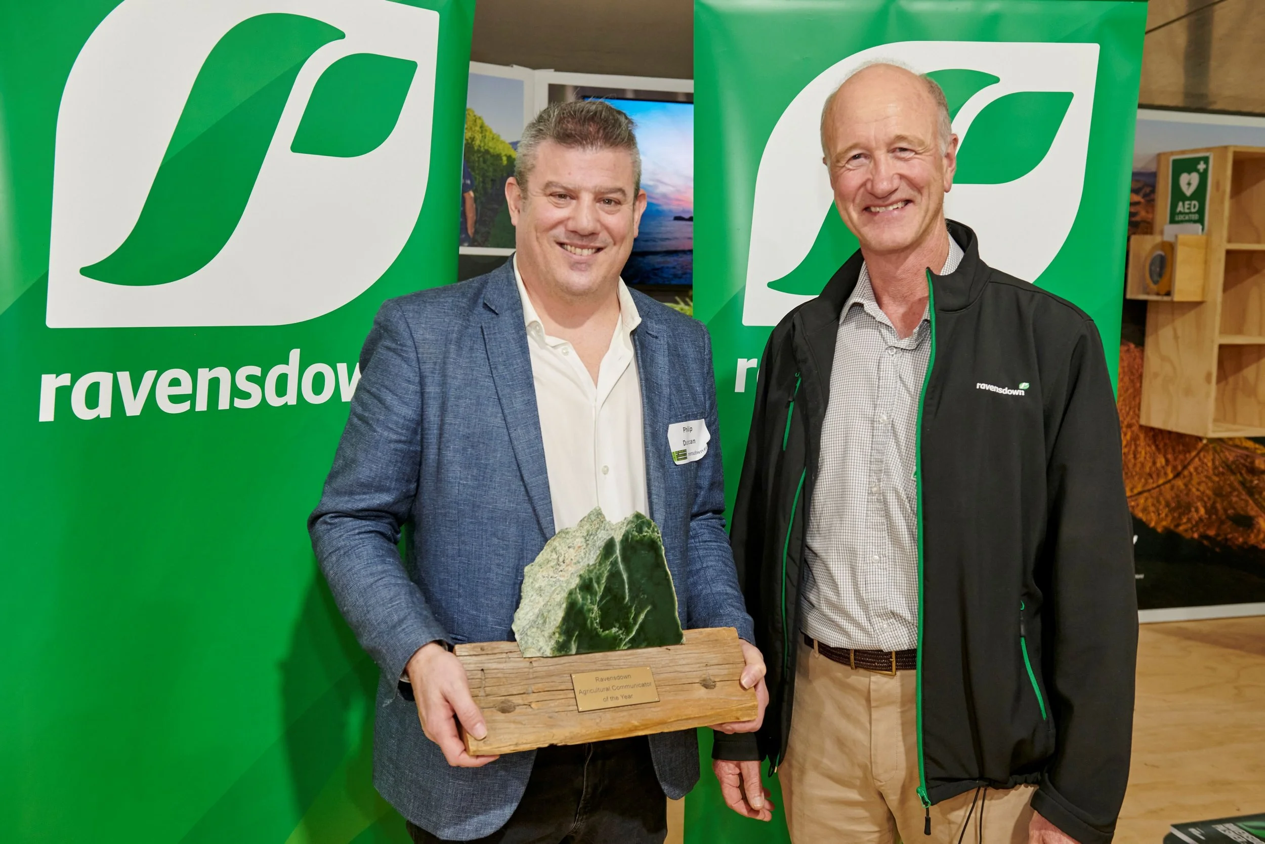 Philip Duncan with Bruce Wills, Ravensdown Chair.