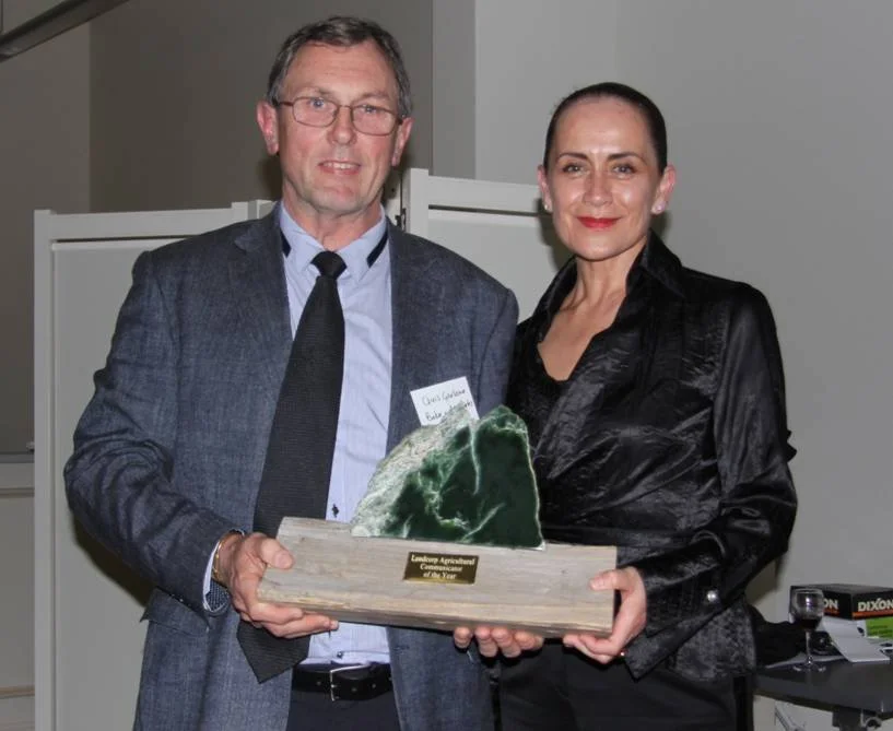 2015 Communicator of the Year Chris Garland (left)