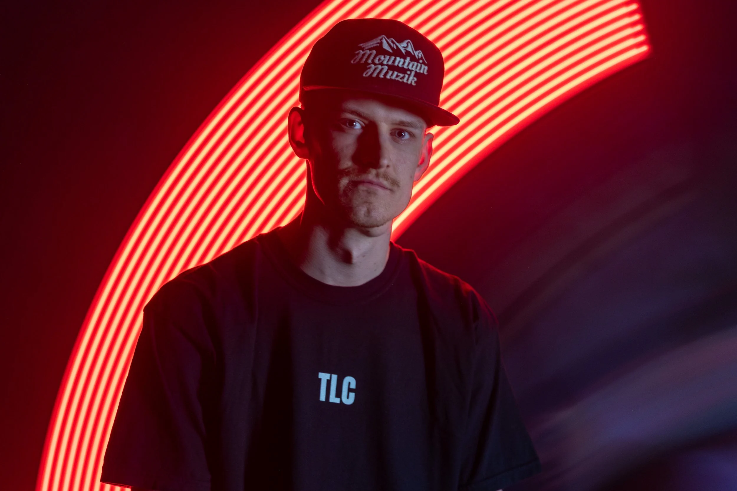 TR.