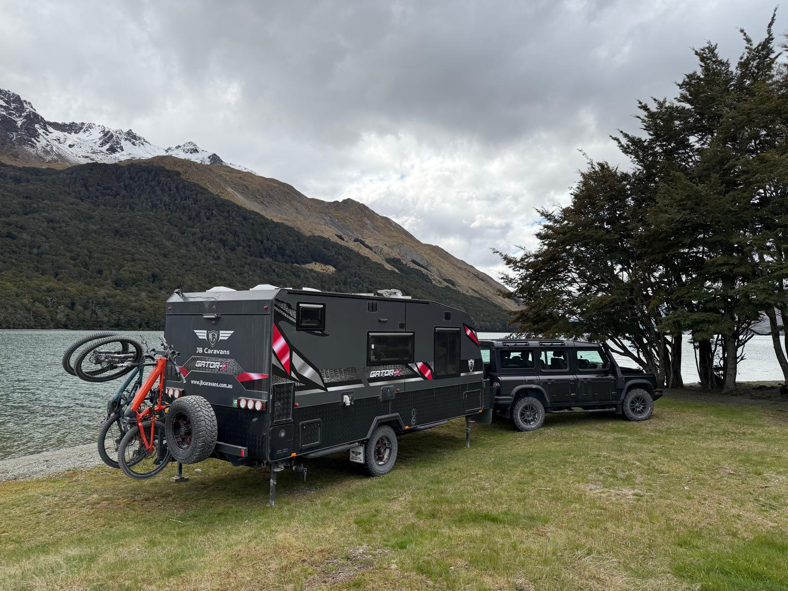 Rear caravan right blurred.png