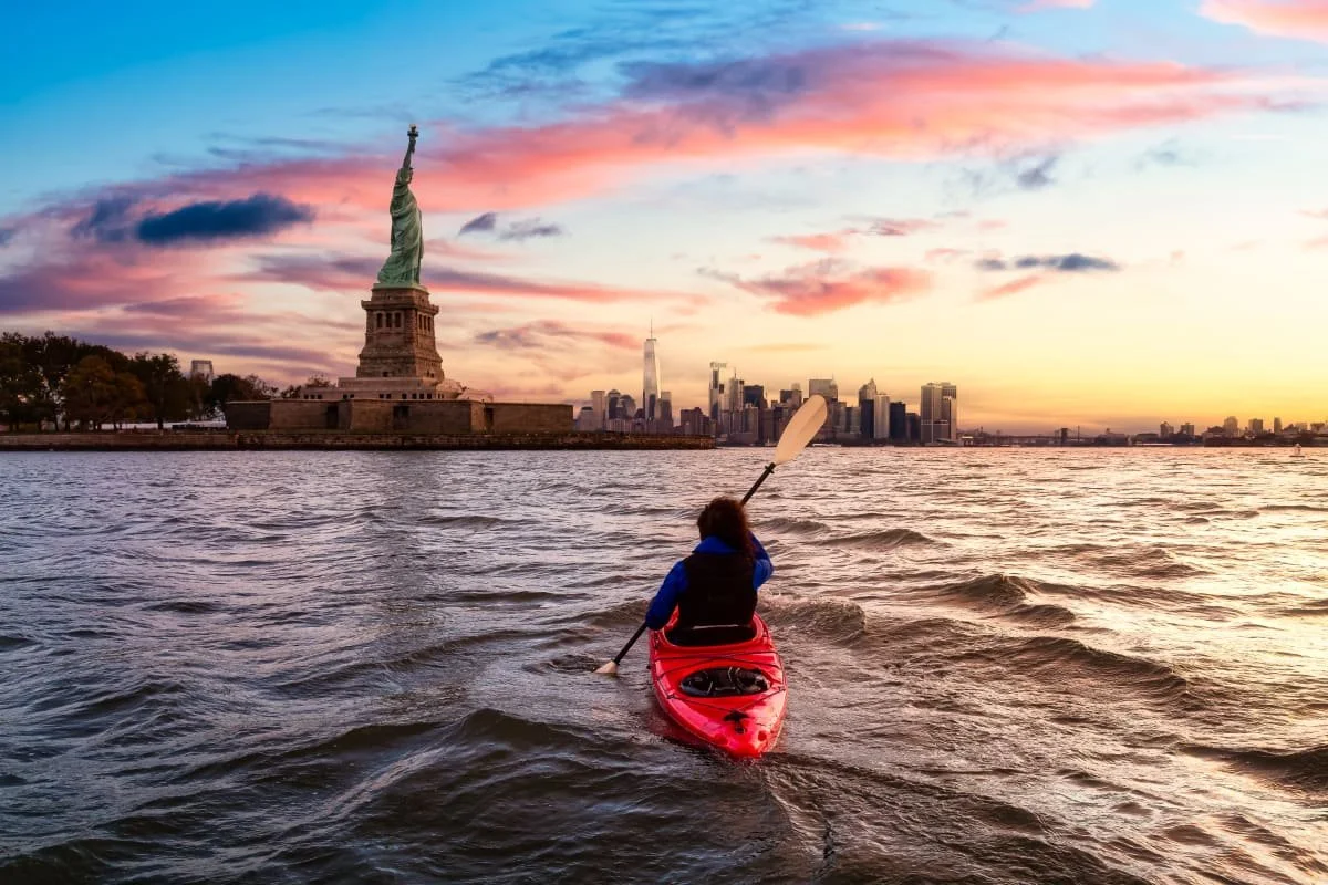 Hudson River Kayaking: Golden Hour Tour 🚣🏼‍♂️