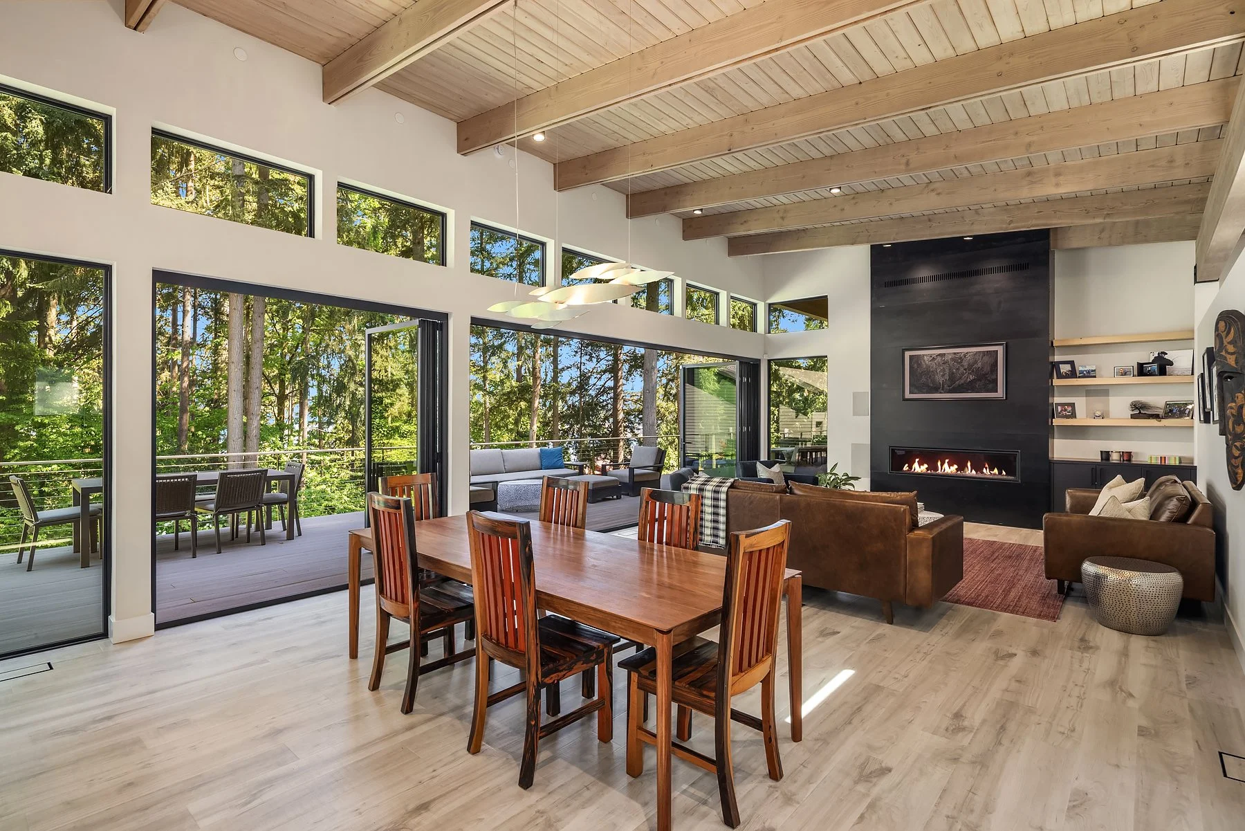 Clean lines, over 10'+ ceilings and floor to ceiling glass 