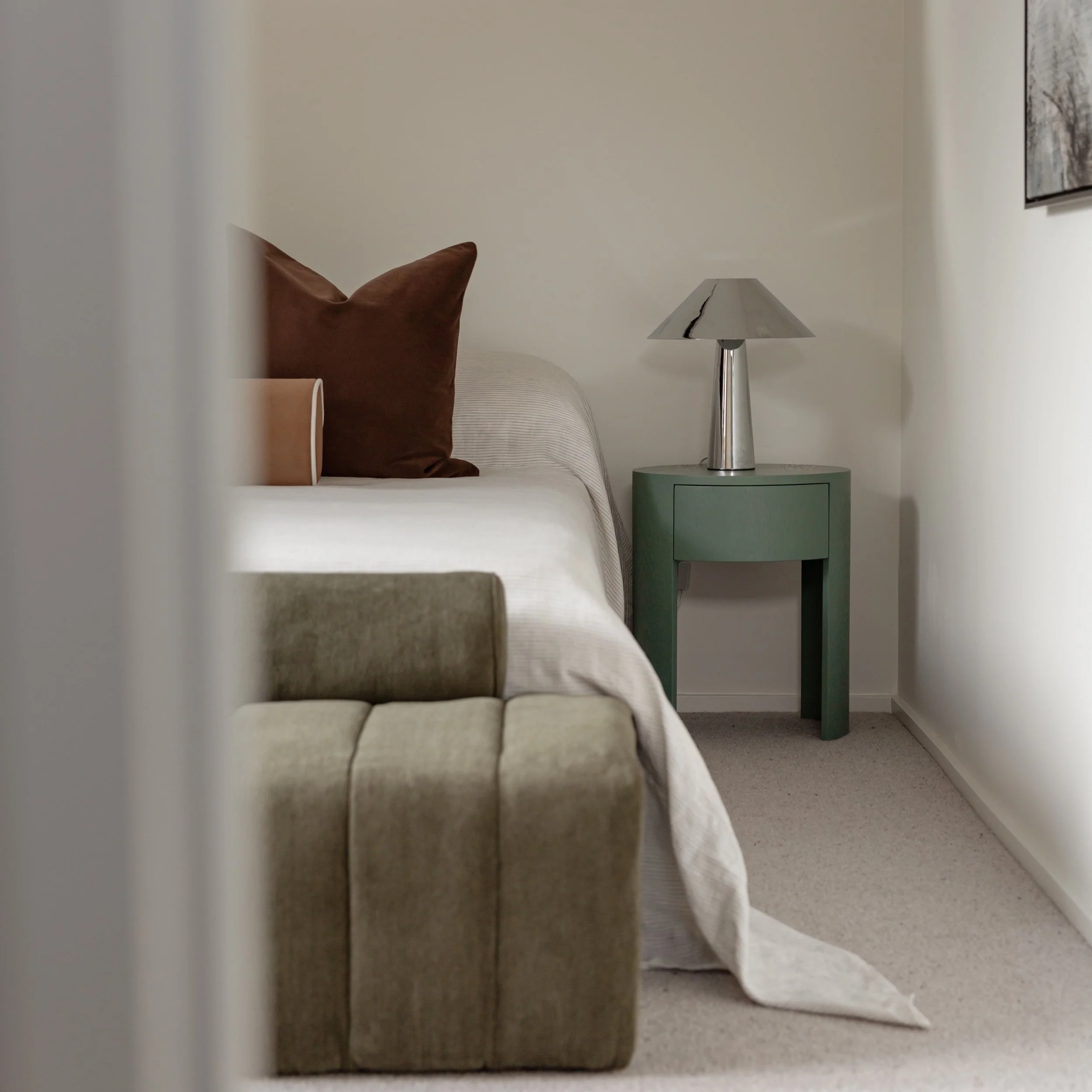 You can&rsquo;t go wrong with a little pop of chrome.

This secondary bedroom ended up being one of our favourites. Proof that a few perfectly chosen pieces can completely change the feel of a space.

 #elevatewithPSCO #designthatsells #curatedliving
