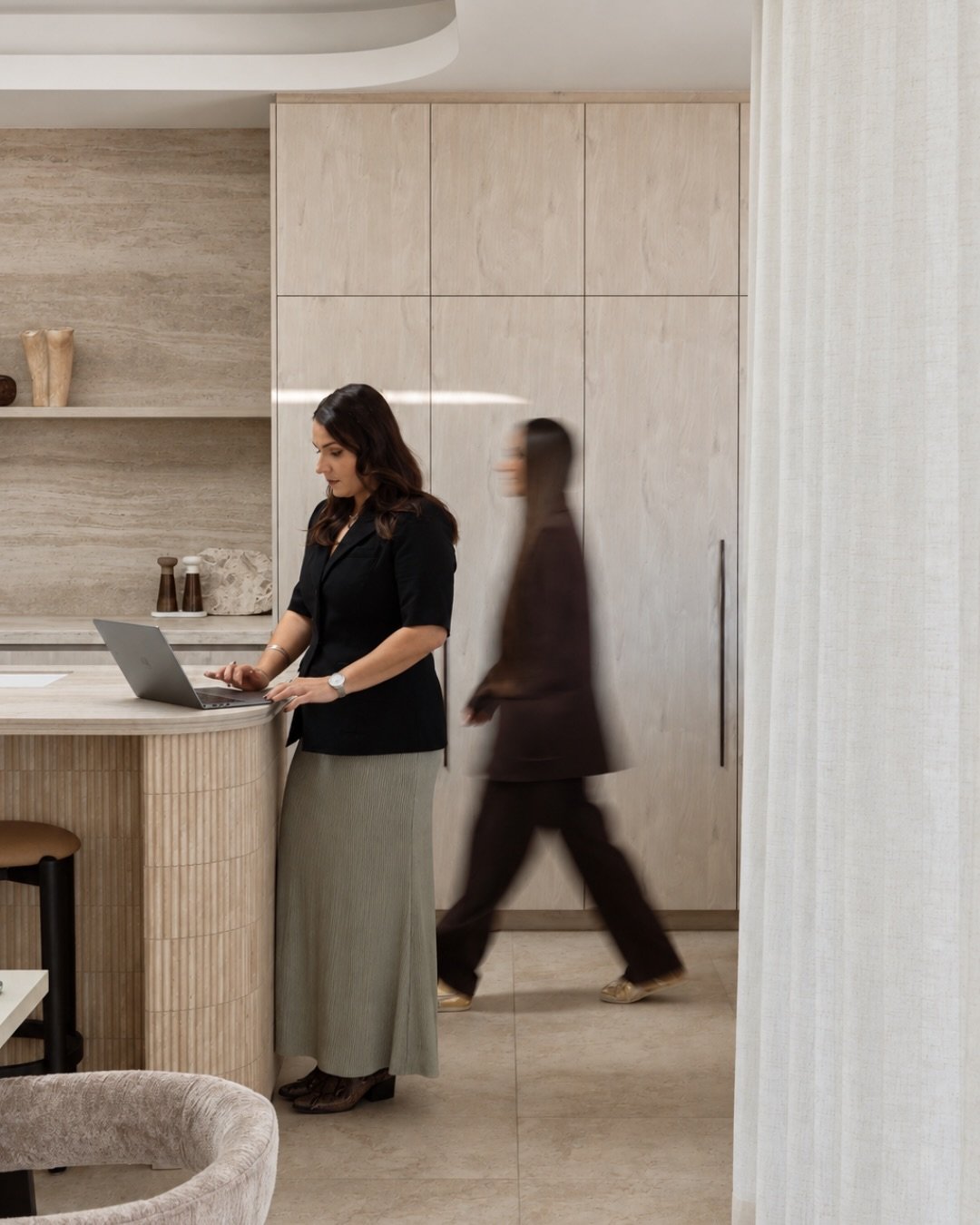 Beauty is the expectation.

But property staging has never been about simply making a home look good.

It&rsquo;s about understanding what buyers respond to, how a property should be positioned, and where the right decisions can add real value.

Ten 