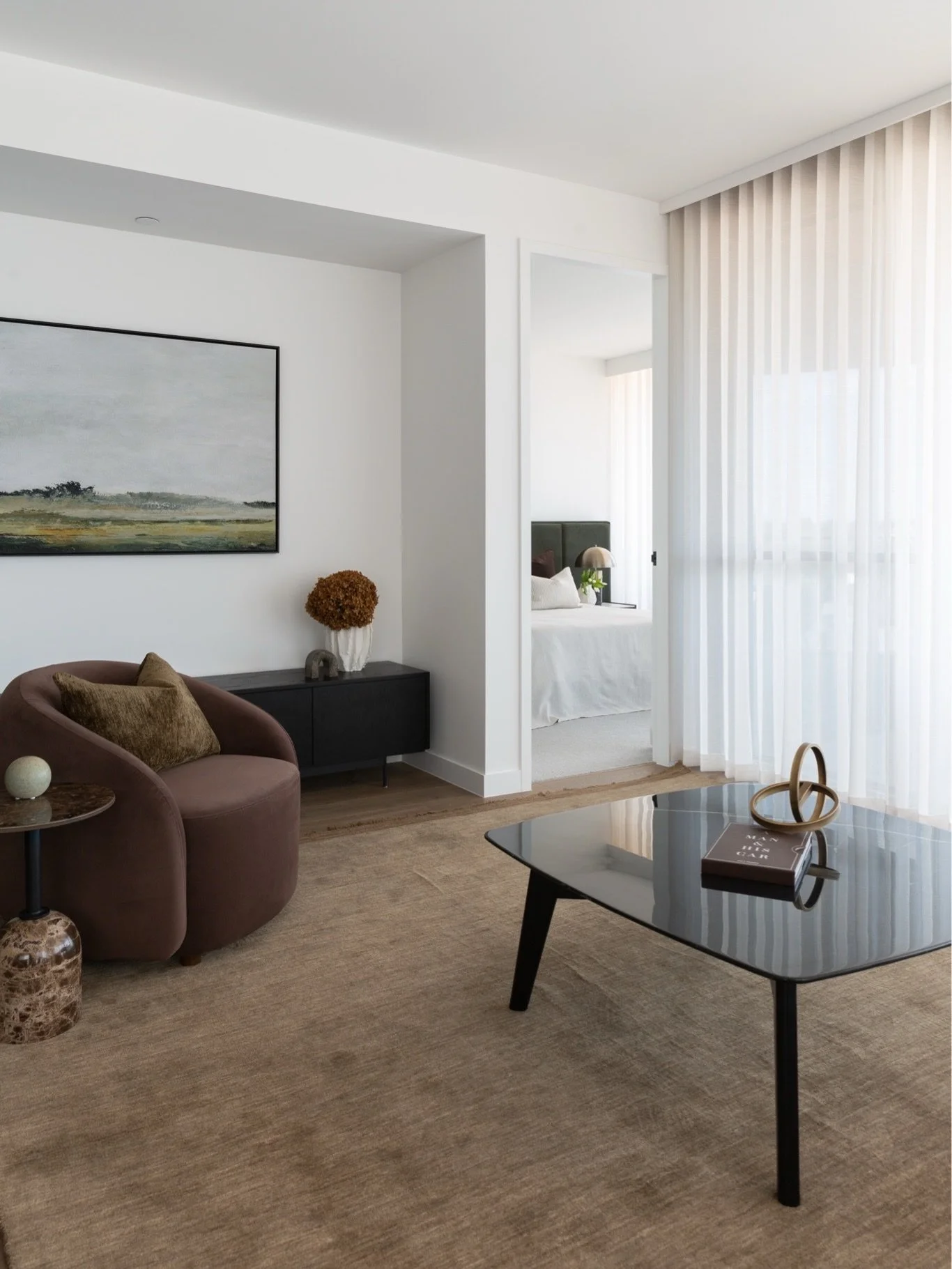 Moments in Oasis.

A beautiful play of colour, warmth and texture. We love how the tones work together throughout this apartment, bringing a little personality to every corner. 

@developwise 

#elevatewithPSCO #designthatsells #curatedliving