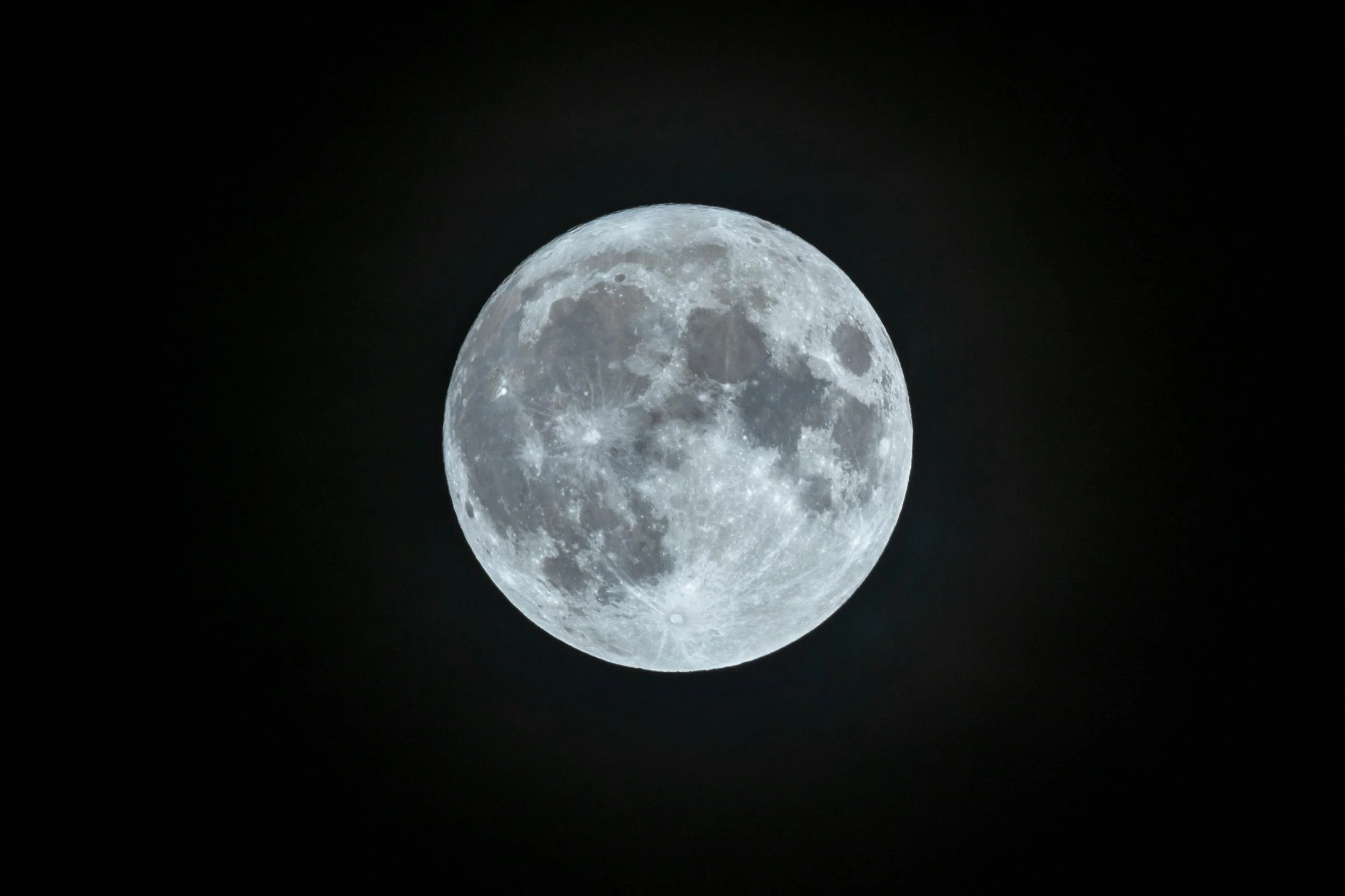What Should I Be Doing and Thinking When It’s a Full Moon?