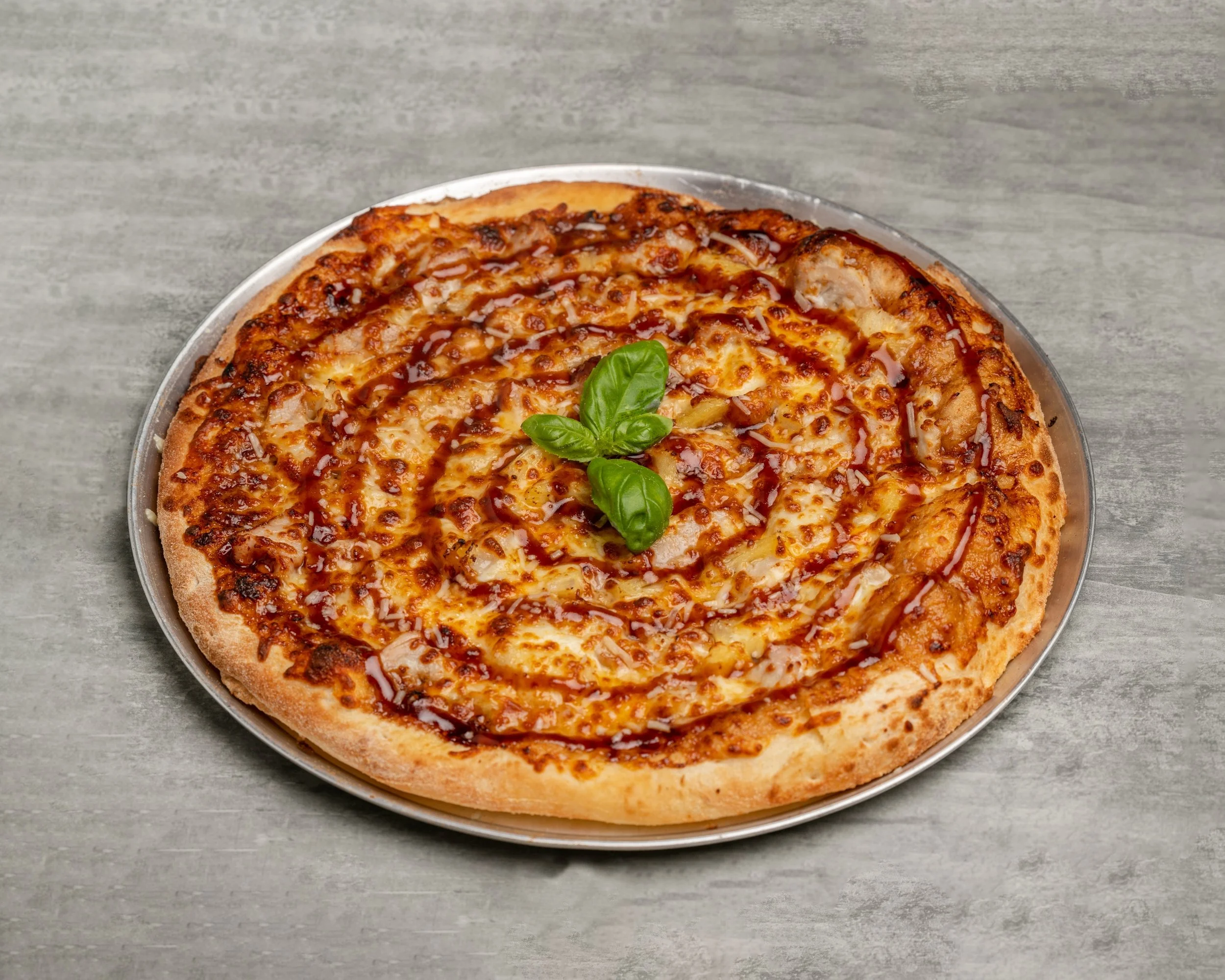 Hangoutpizza-Bbqchicken_2880x2304.jpg