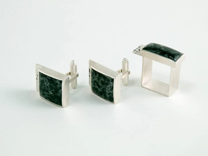 suits-cufflinks-ring.jpg