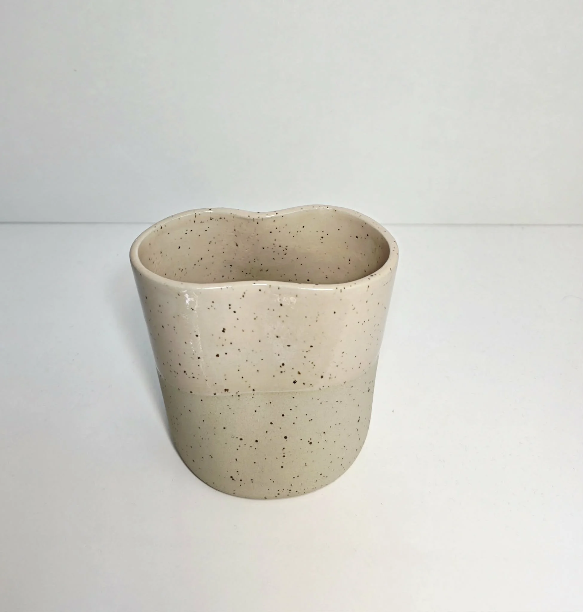 Peanut Vase - Blush