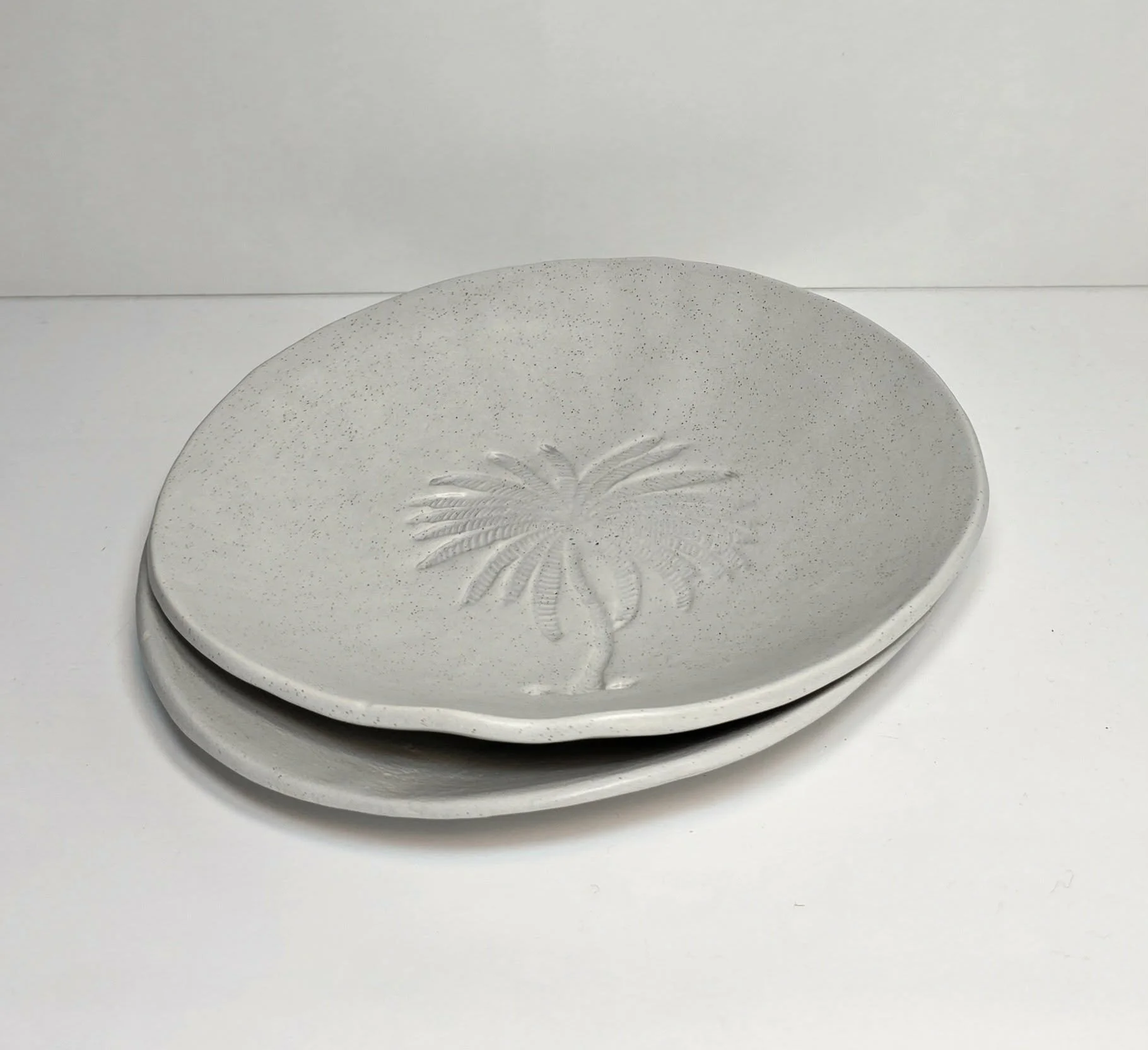 The Beach Collection - Shallow Palm Bowl in Grey