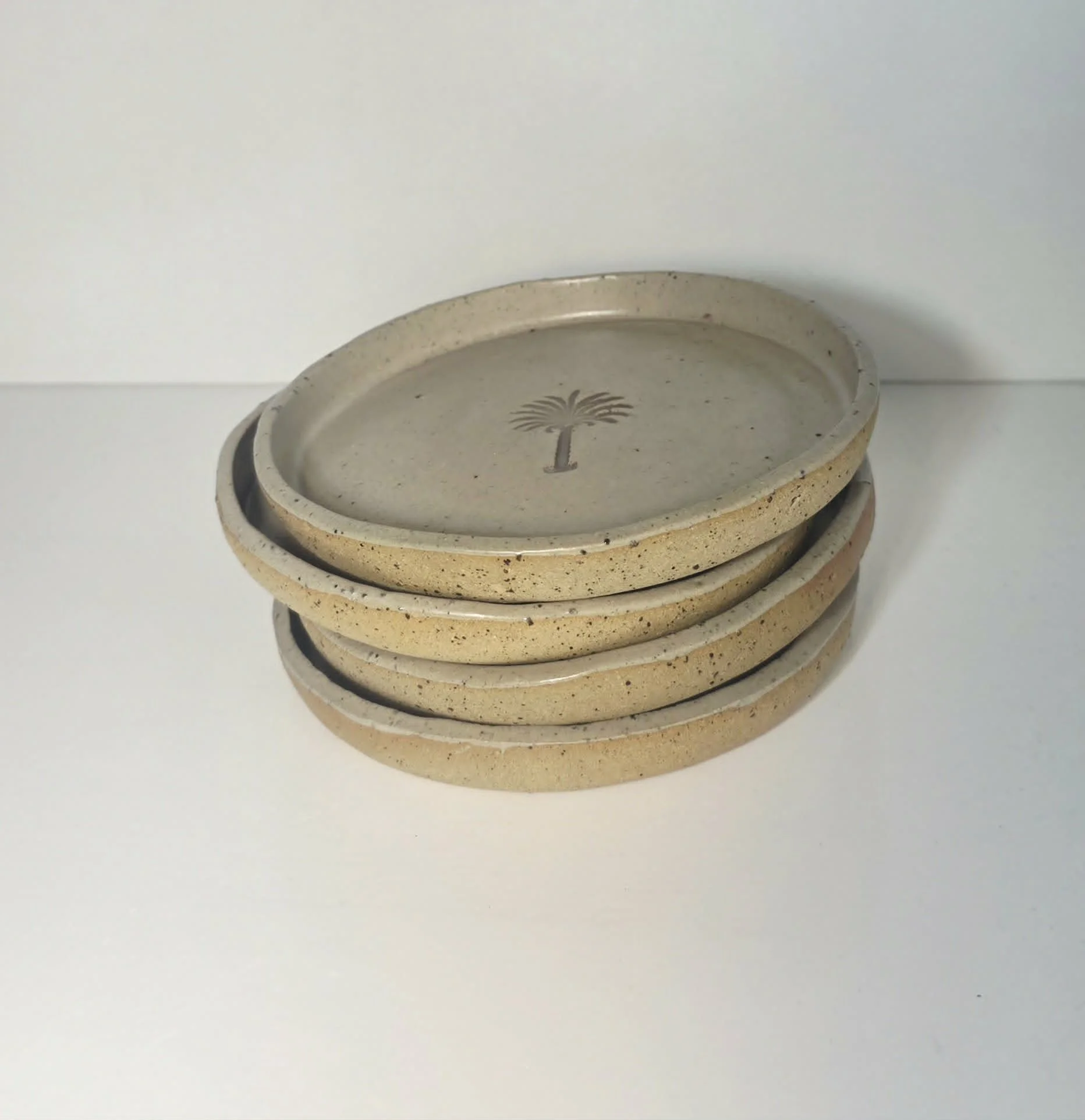 Beach palm Plate S Matte 1.jpeg