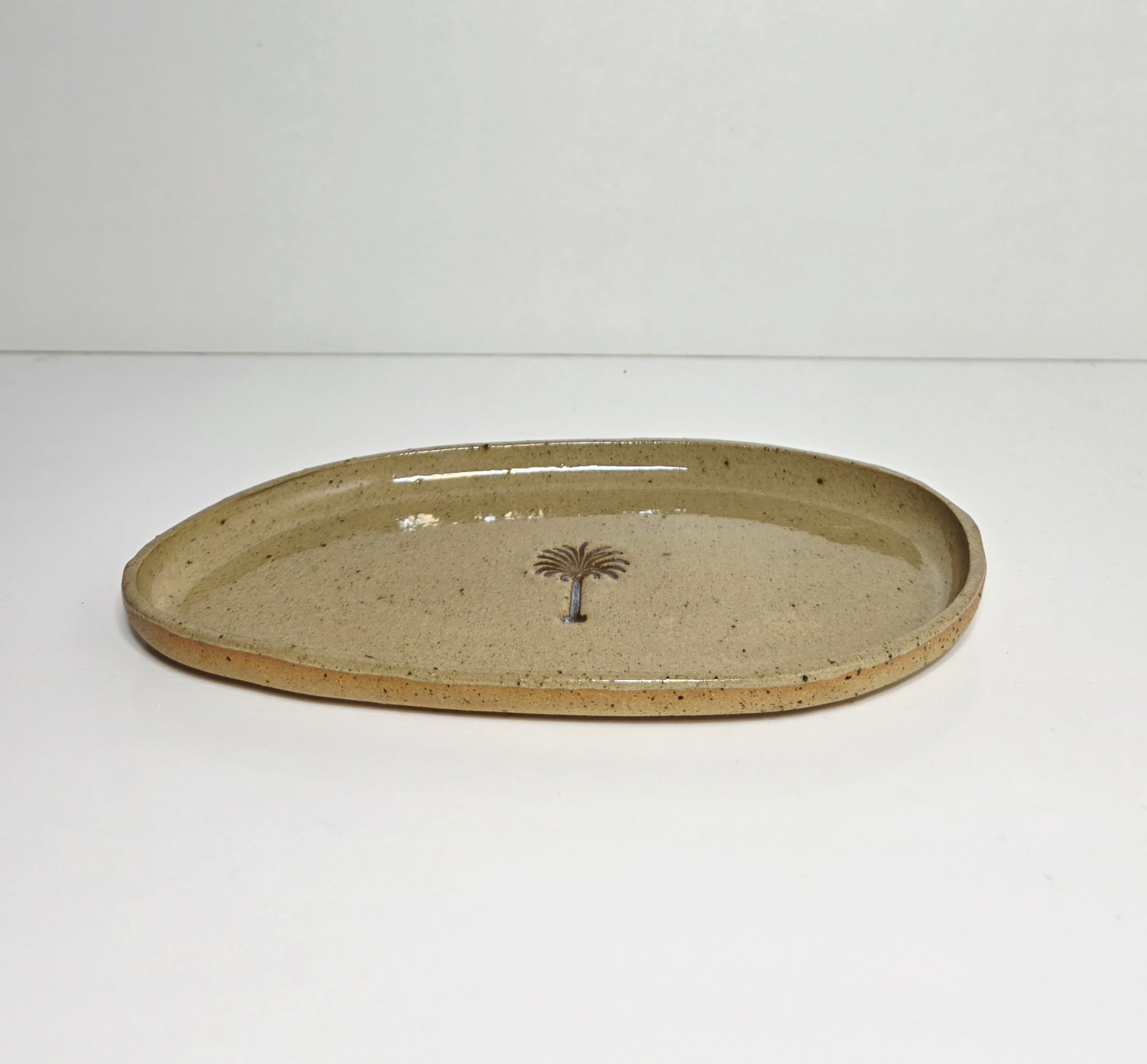 The Beach Collection - Small Gloss Oval Palm Plate
