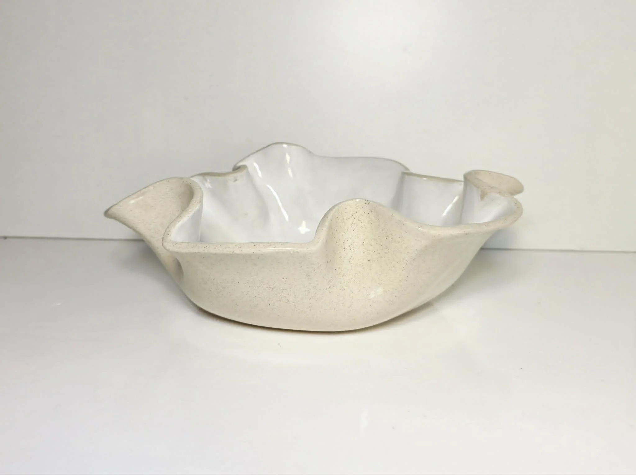 Grey Scale Wavy bowl 2.jpeg