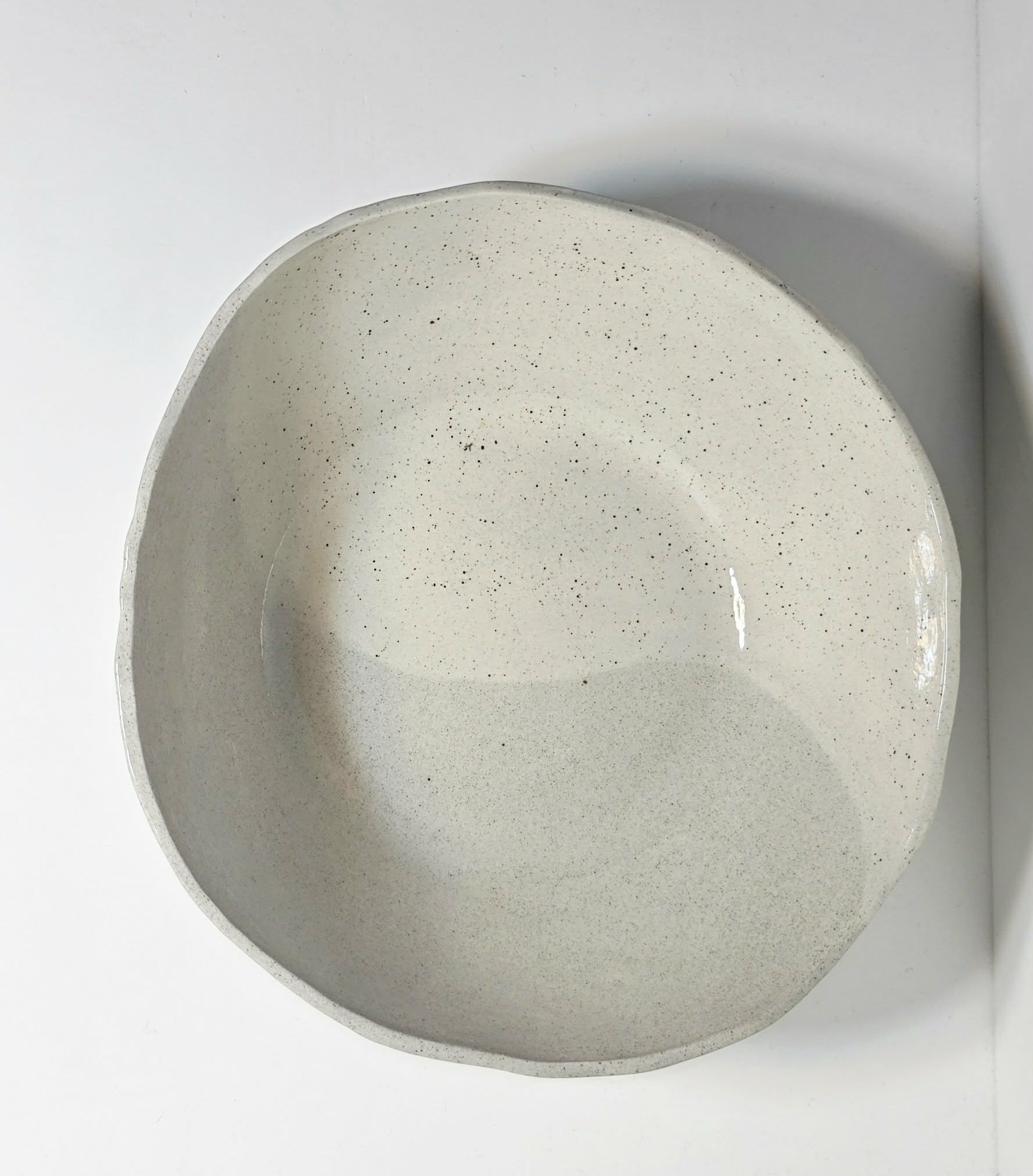 Grey Scale round bowl Large 4.jpeg