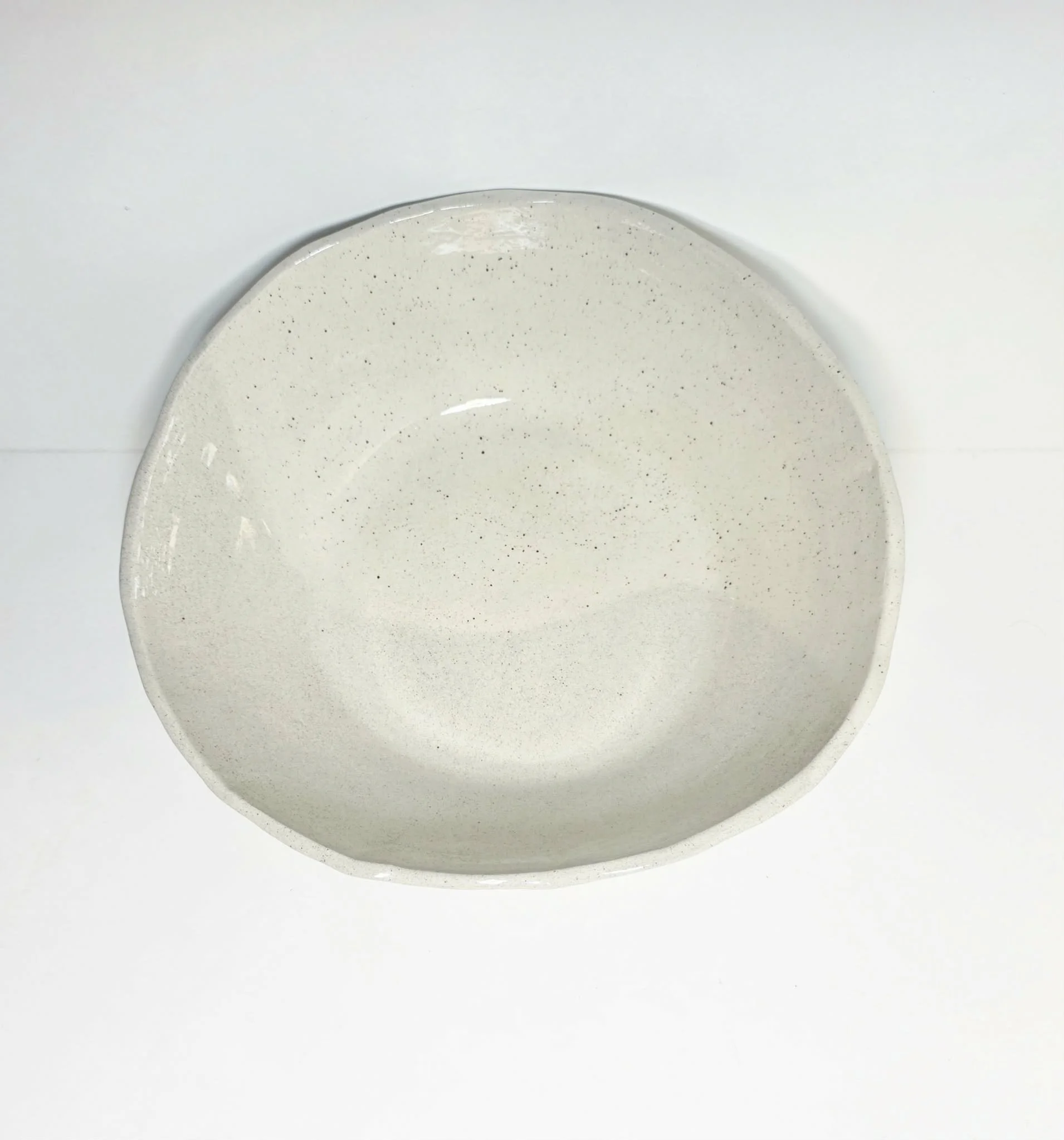 Grey Scale Round Bowl Large 2.jpeg