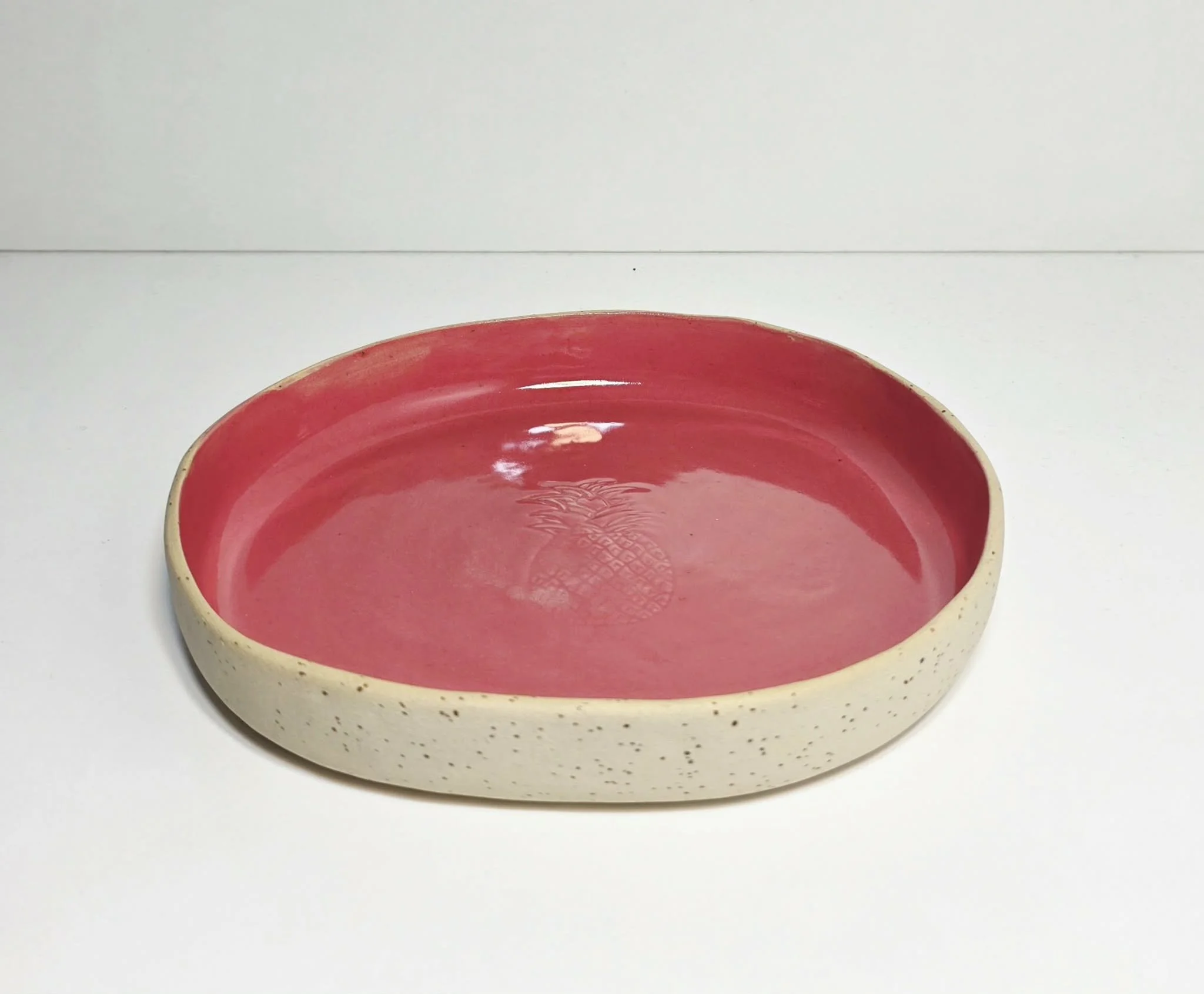Medium Pineapple plate - Hibiscus Pink