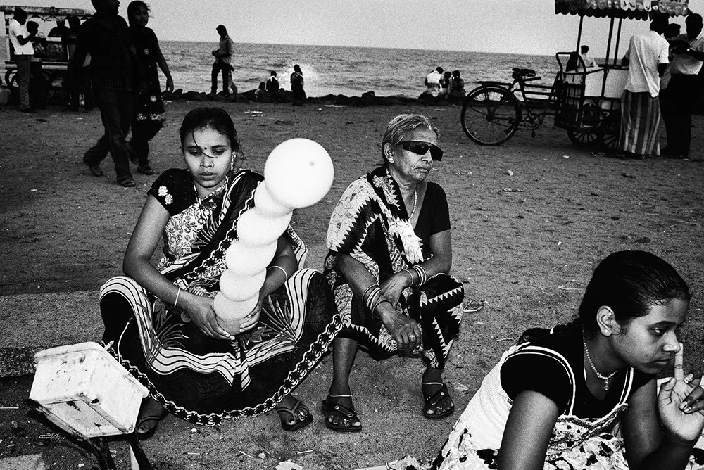 kaushal-parikh-art-black-and-white-photography-fragments-of-a-spinning-rock-00008.jpg