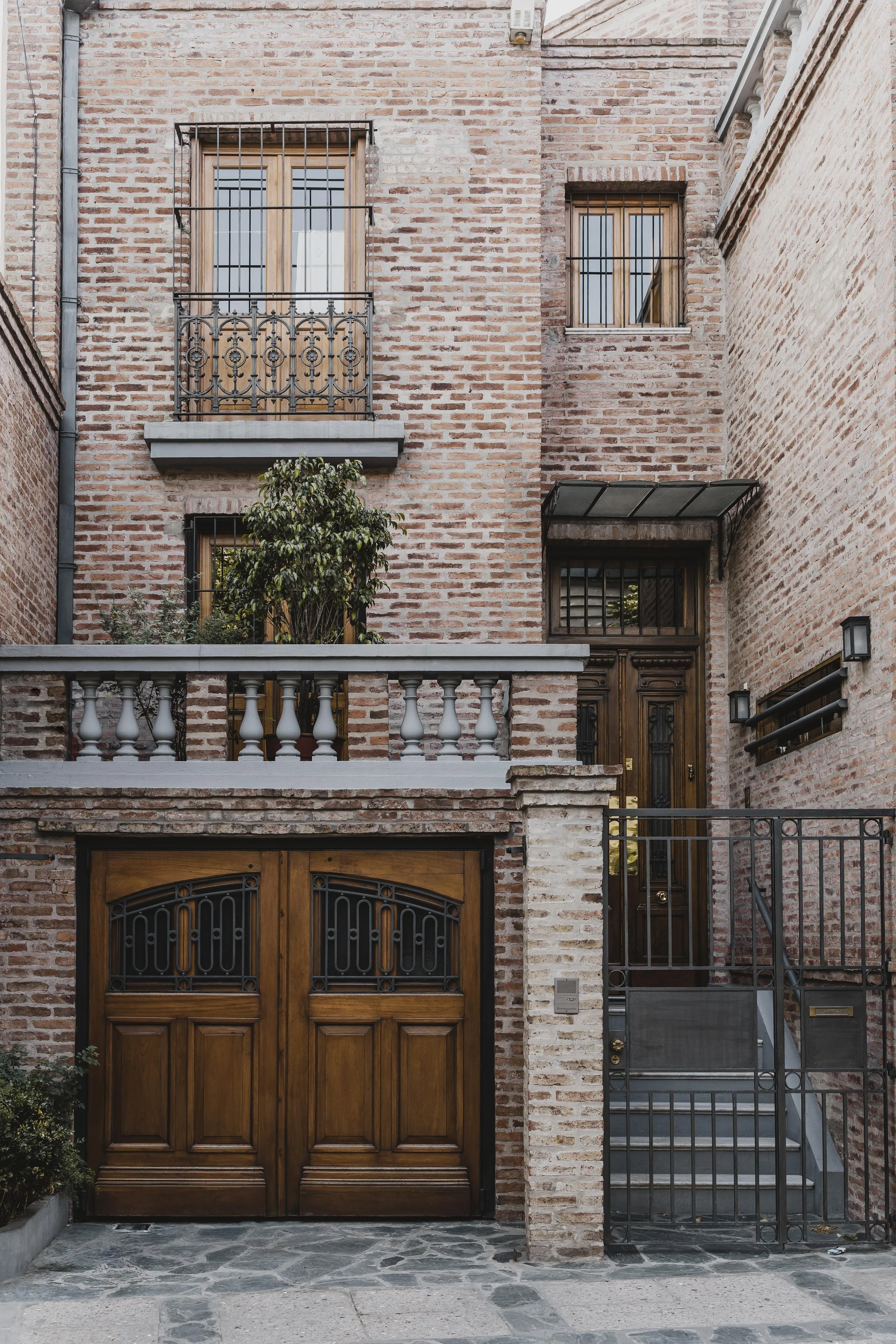 front-view-house-city.jpg