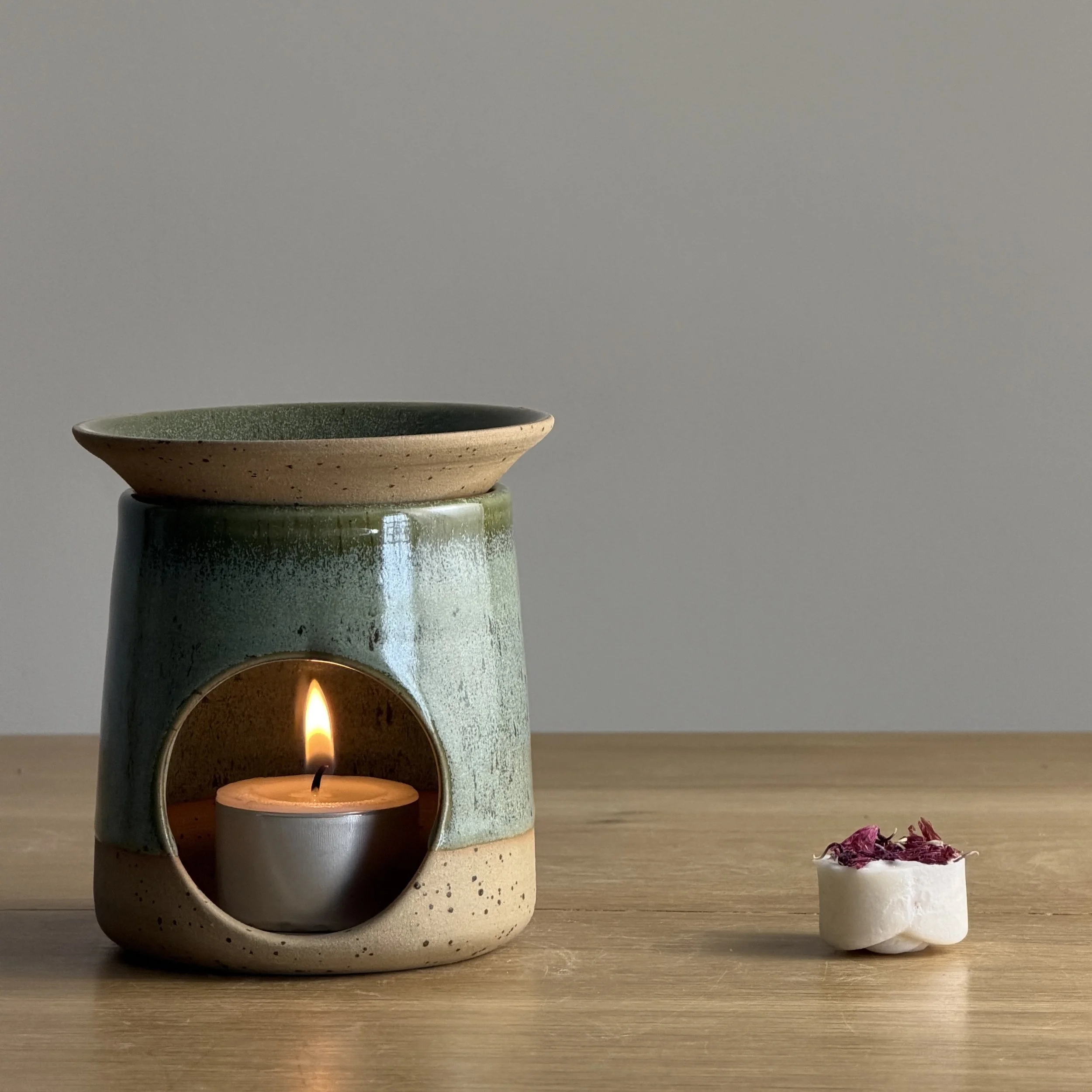 Handmade Oil & Wax Burner - Green