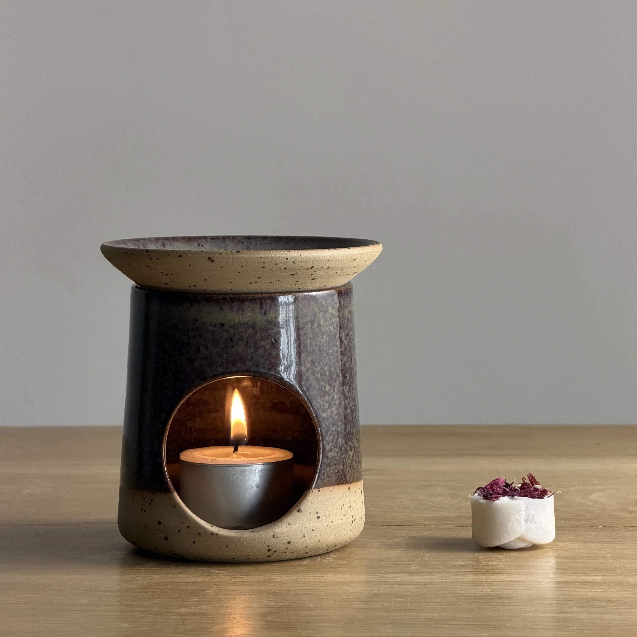 Handmade Oil & Wax Burner - Burgundy