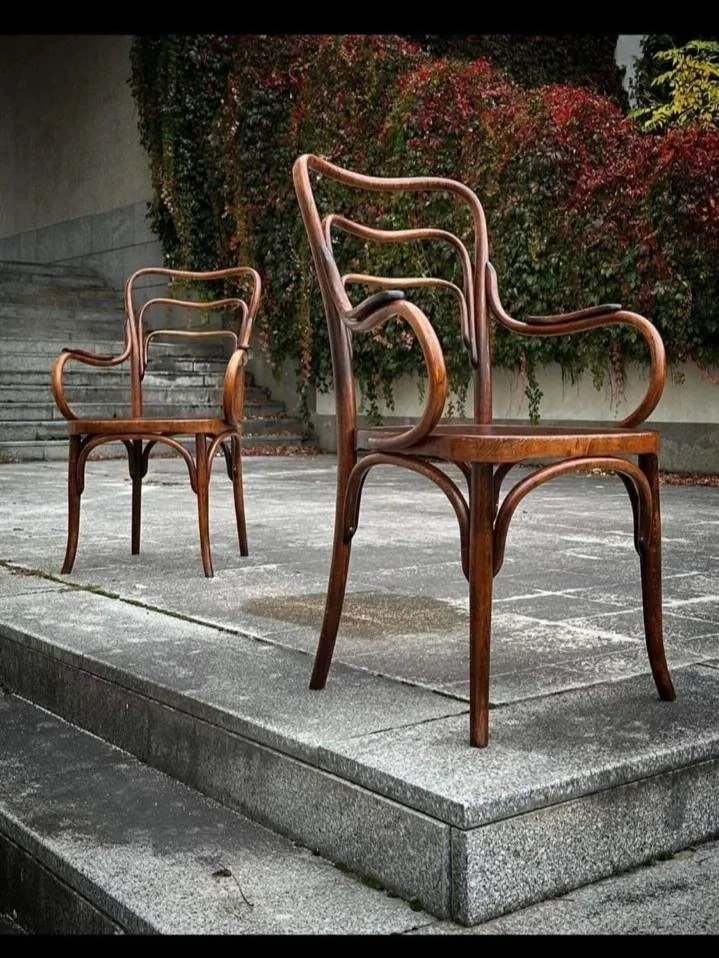 thonet-bentwood-antique-armchair-adolf-loos-restoration-sedime-stylove.jpg