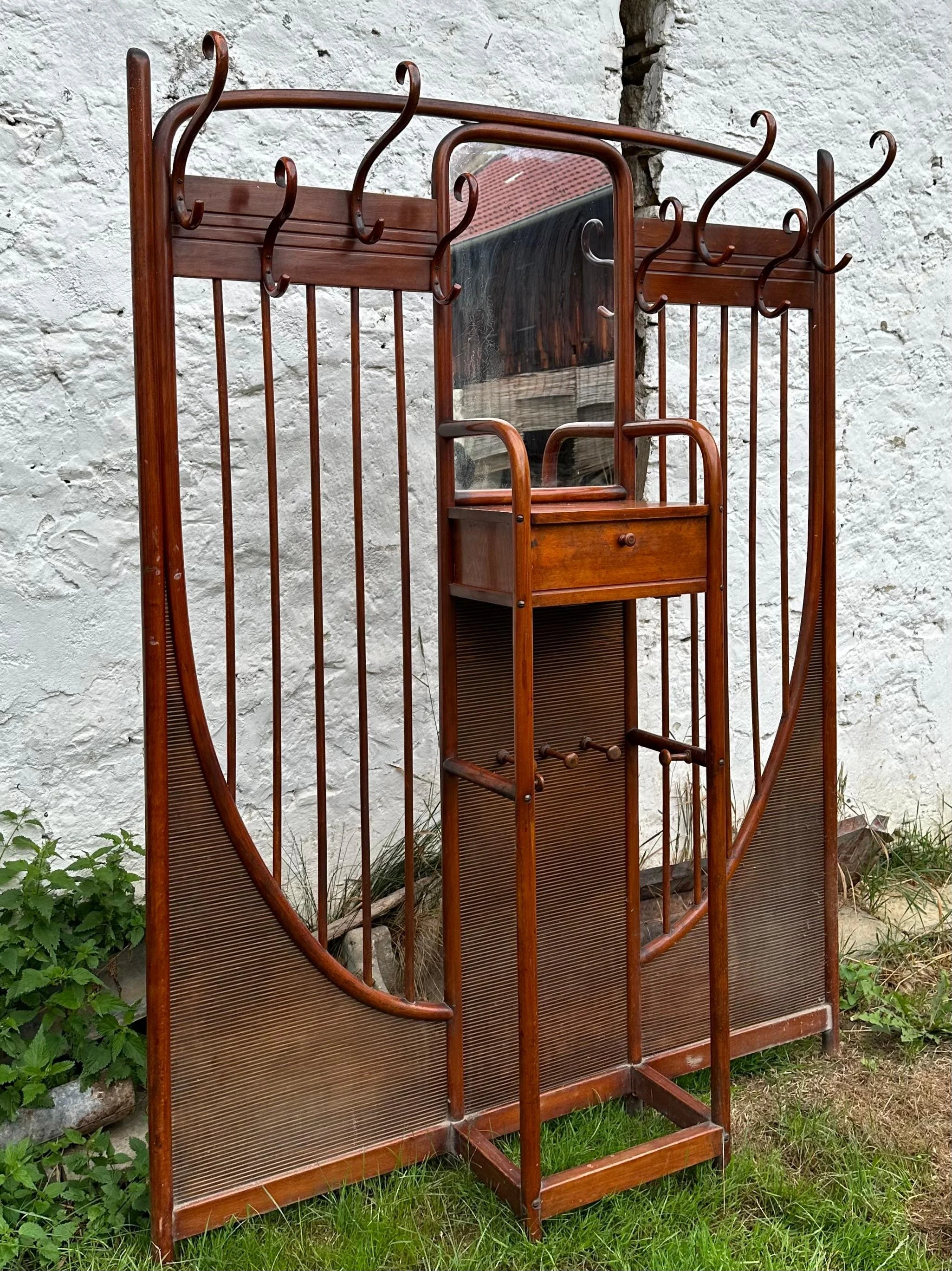 Thonet věšák