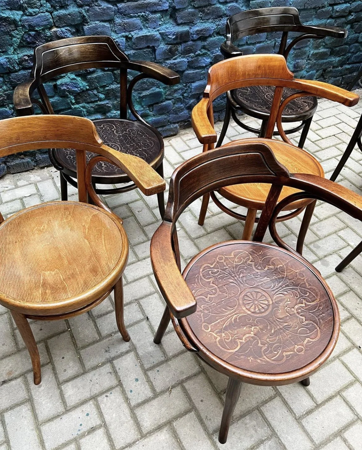 Renovace židlí Thonet