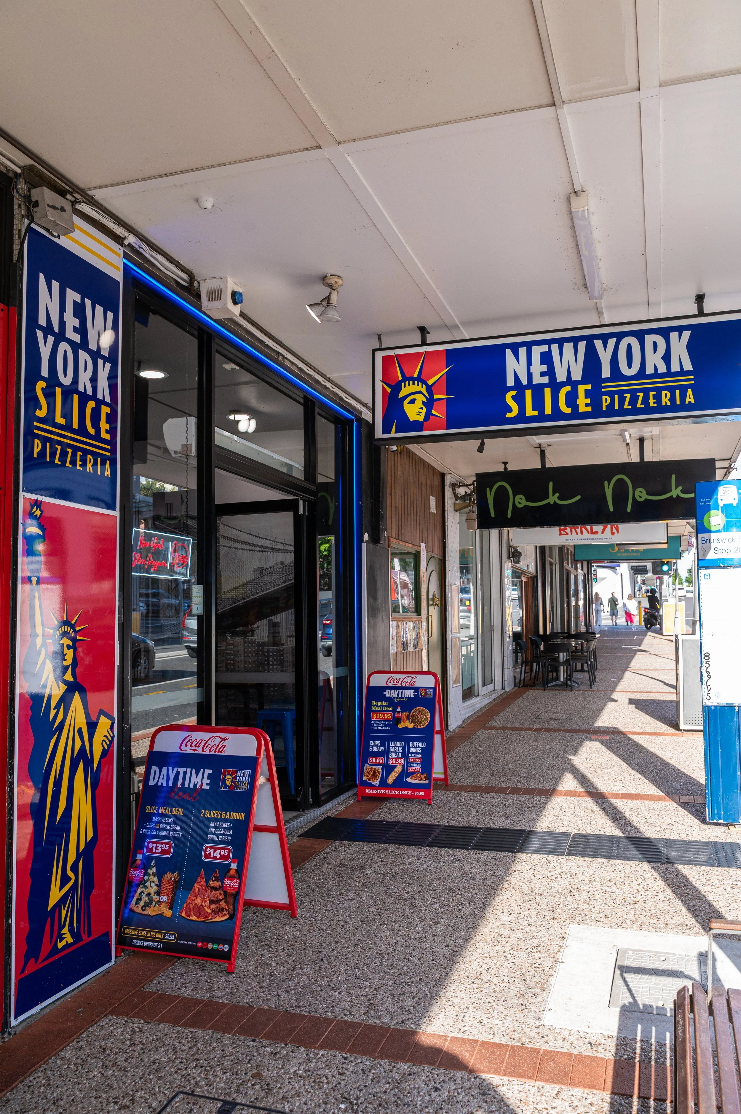 Shop_027.jpg