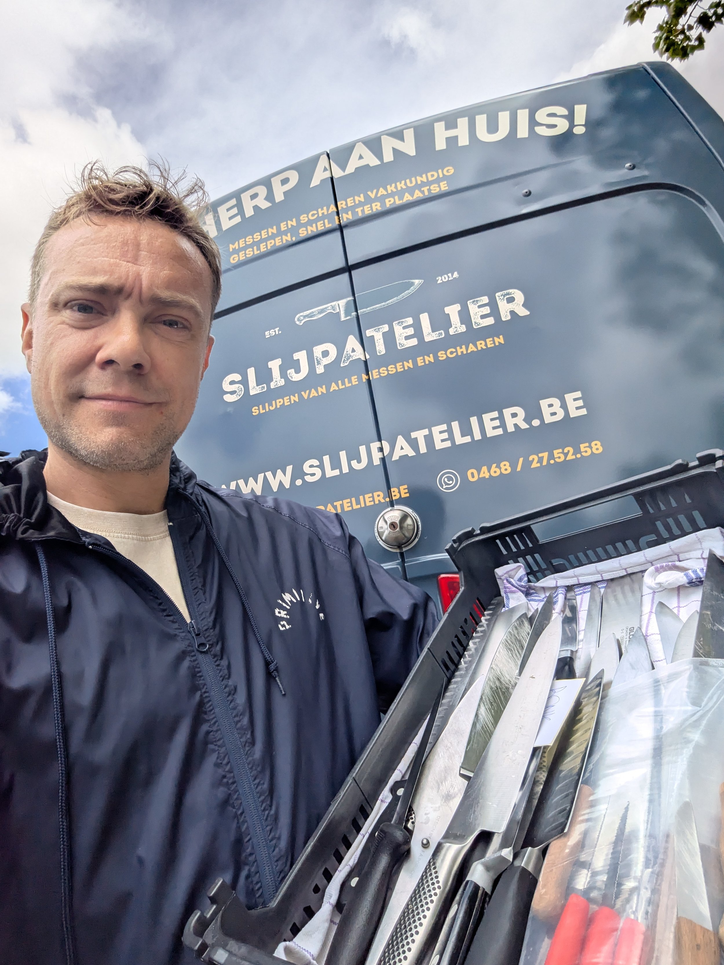 #slijpatelier #mobileslijpservice #scherpemessen #horeca #horecabelgie #cheflife #koksijde #westkust #belgischekust #kusthoreca #aanhuisservice #messenonderhoud #westflanderen #chefbelgie #slijpen #knifesharpening #vanlife #nieuwpoort #westkust #koks