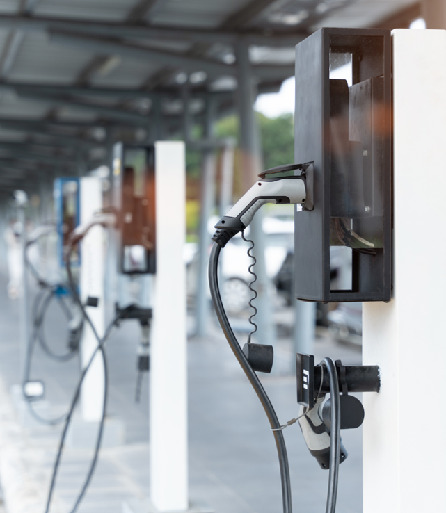 Autoconsommation collective entreprise et optimisation énergétique borne de recharge