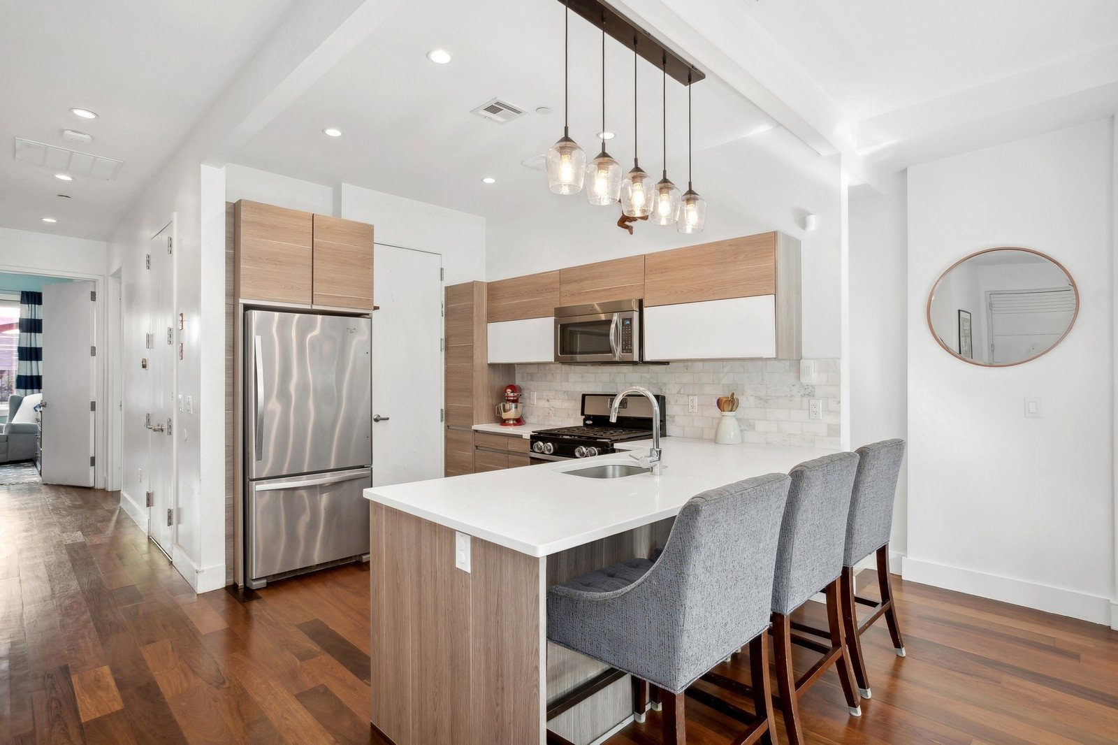 02_79EagleStreet_1R_5_Kitchen_Large.jpg