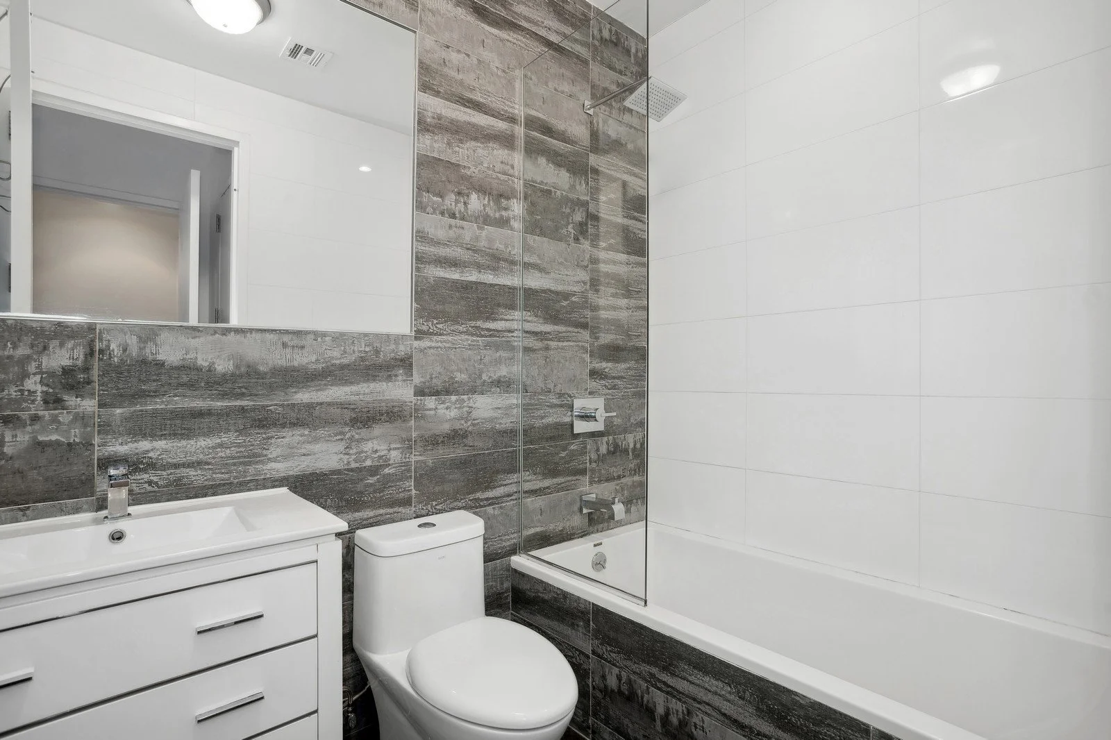 07_79EagleStreet_1R_9_2ndBathroom_Large.jpg