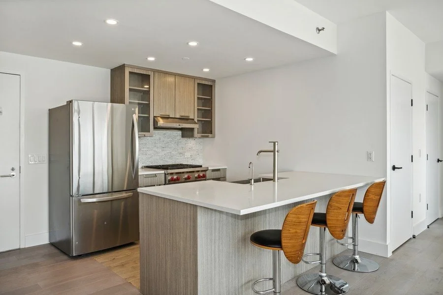 03_446KentAvenue12D_5_Kitchen_LowRes.jpg