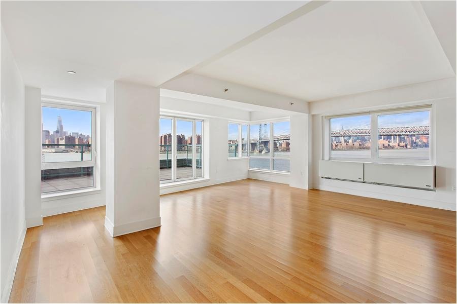 446 Kent Ave. #6A
