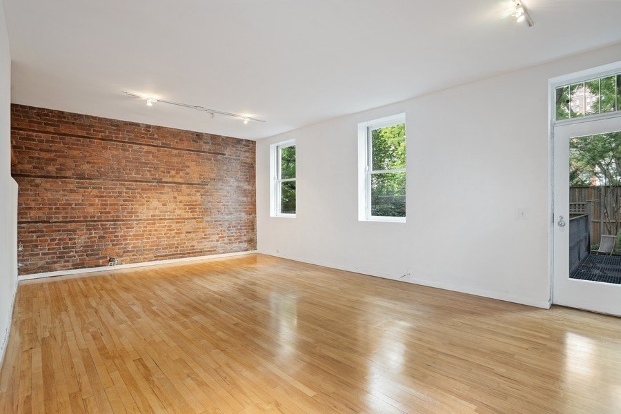 2_463-West-21st-Street-1_Living-Room_Web.jpg