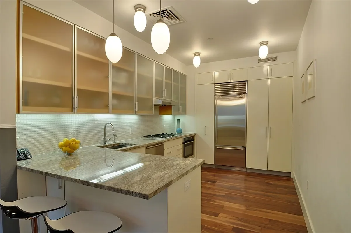 48 Bond Street #4A