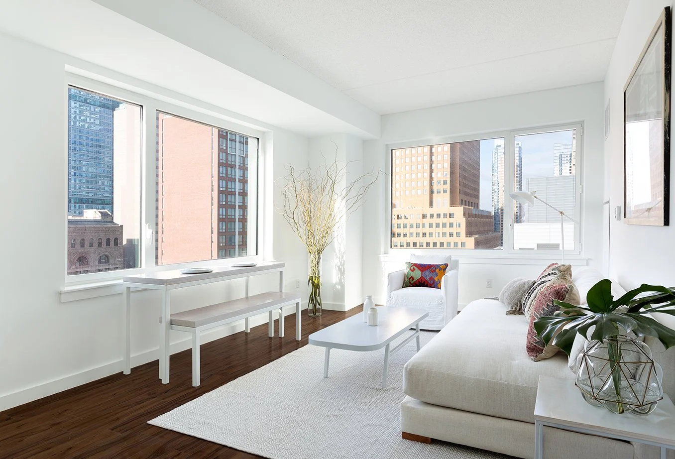 Refined living atop Brooklyn’s newest center, City Point. Designed by COOKFOX, featuring an award-winning custom zinc-clad facade. 
