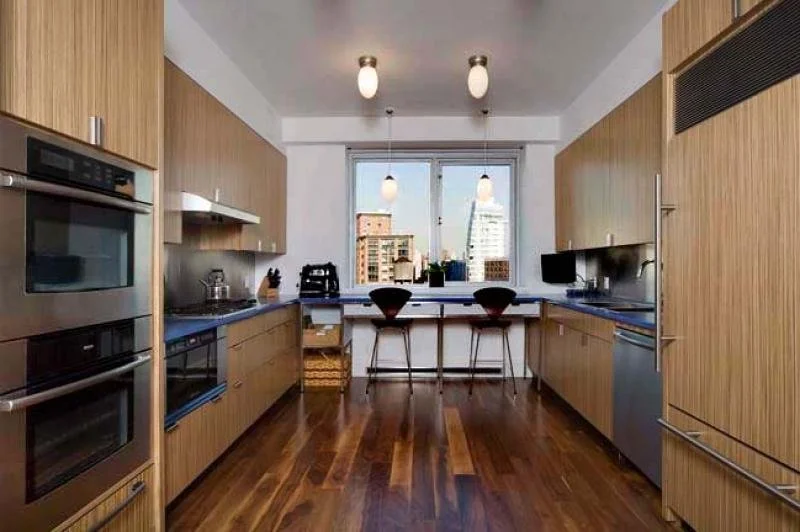 A 14 unit building designed by renowned architect Deborah Berke on one of New York City’s desirable streets. 