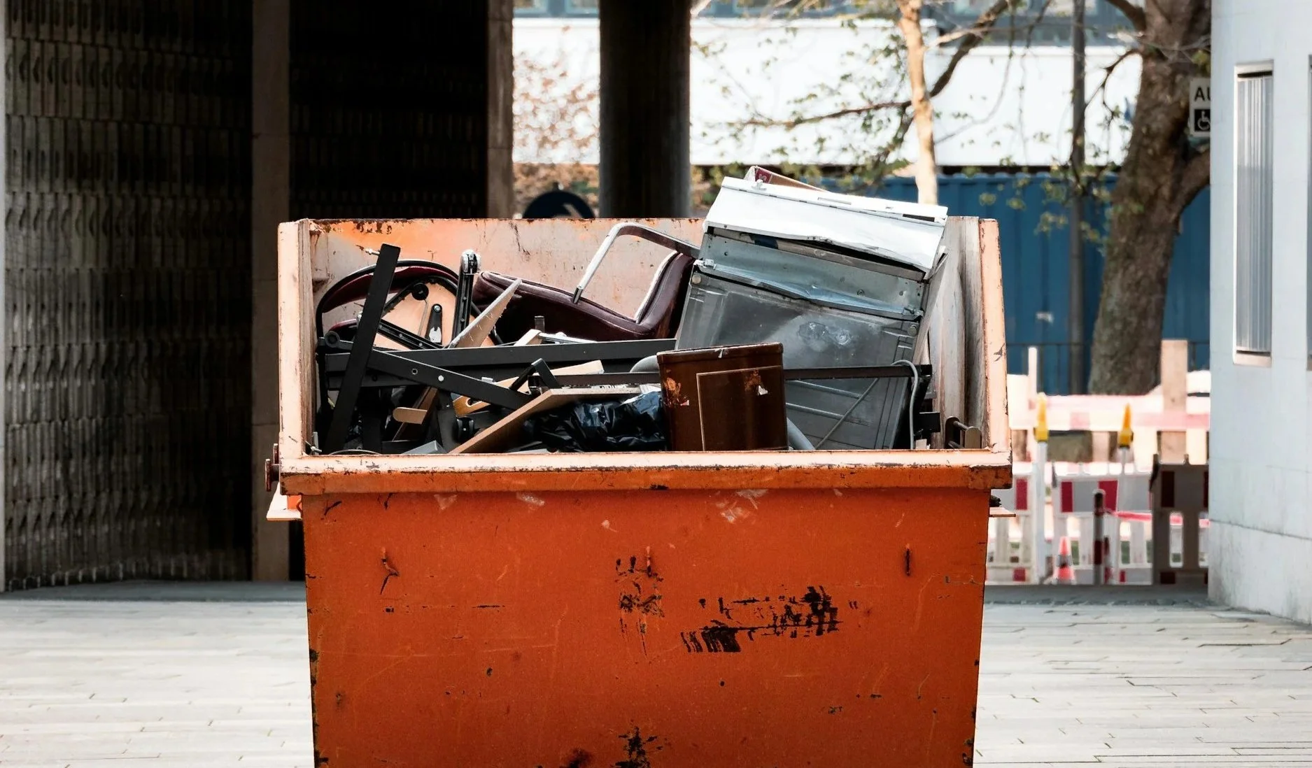 Why North Florida Homeowners Are Renting Dumpsters More Than Ever (And How to Save Money on Your Next Cleanup)