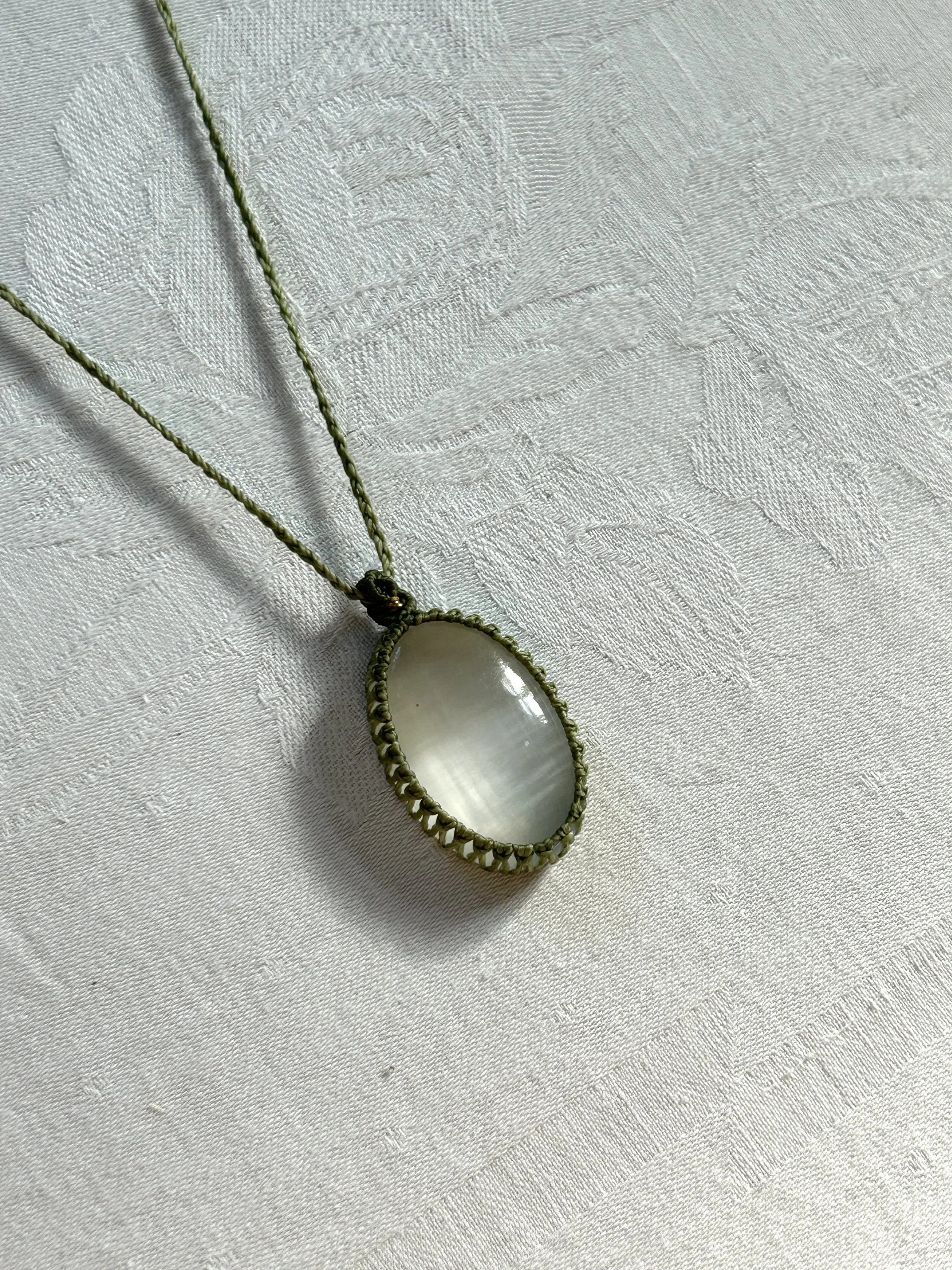 [105] selenite