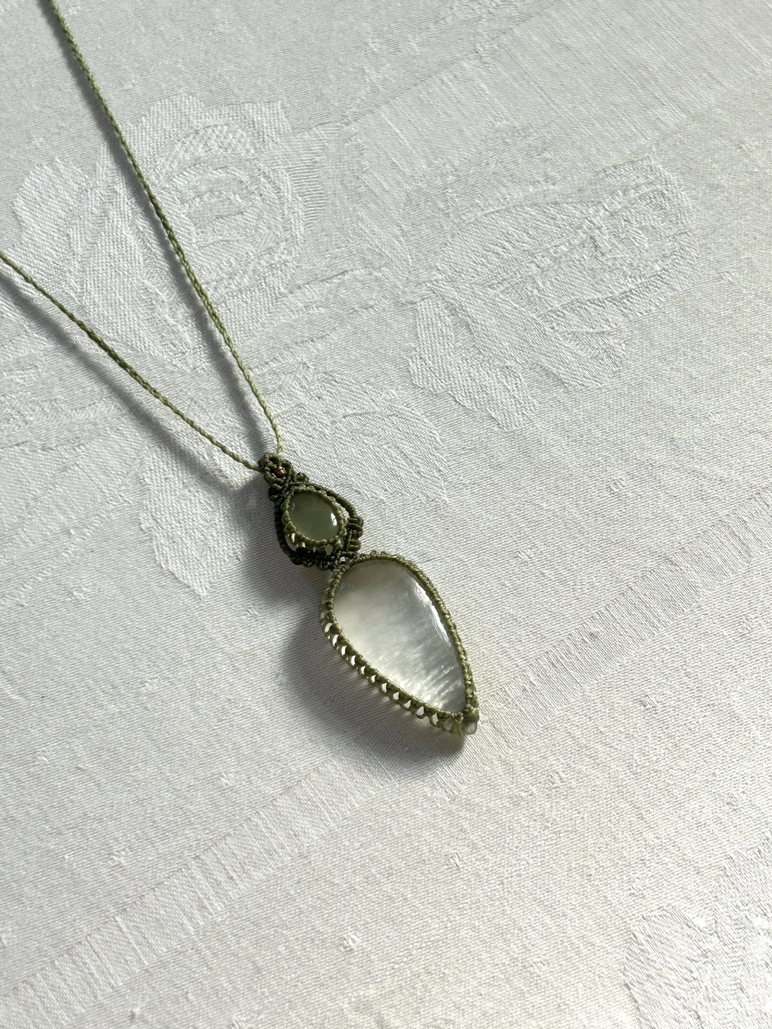 [103] selenite + prehnite