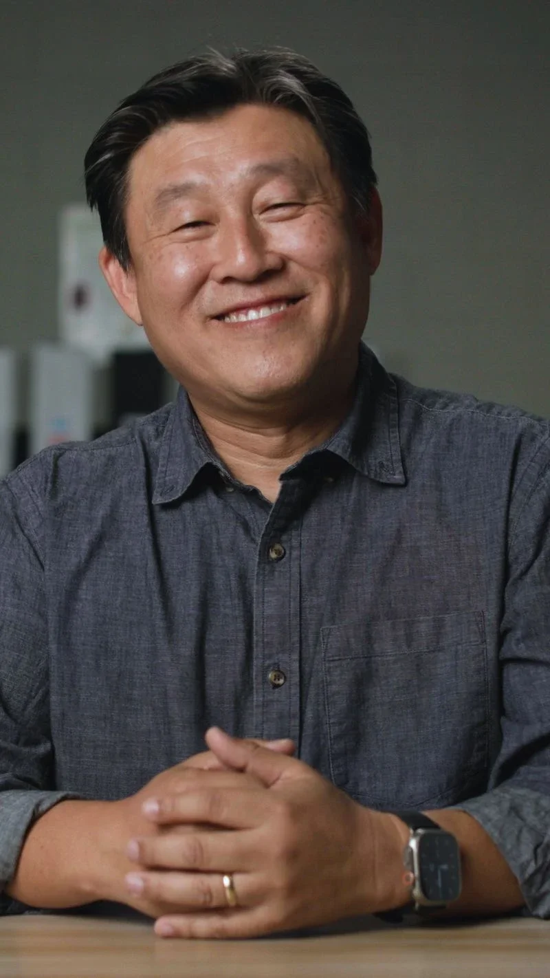 Bio shot of Steven
