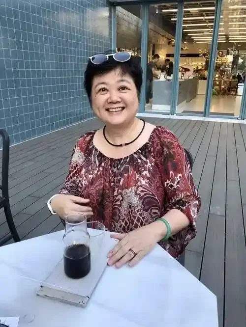 Yi-Ling Wu, Director