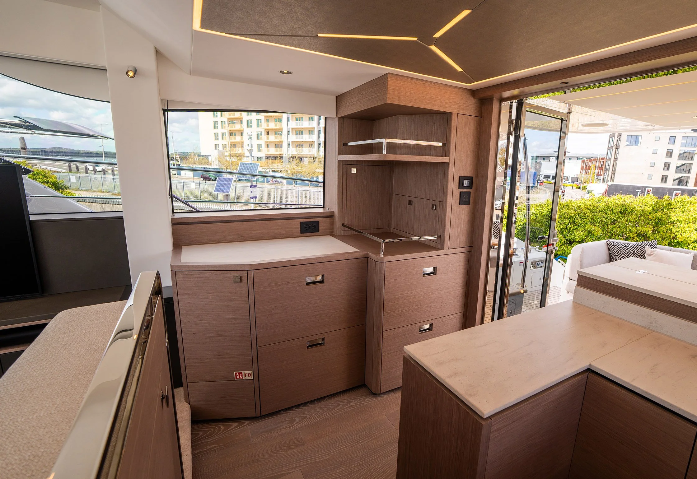 17 - Galley.jpg