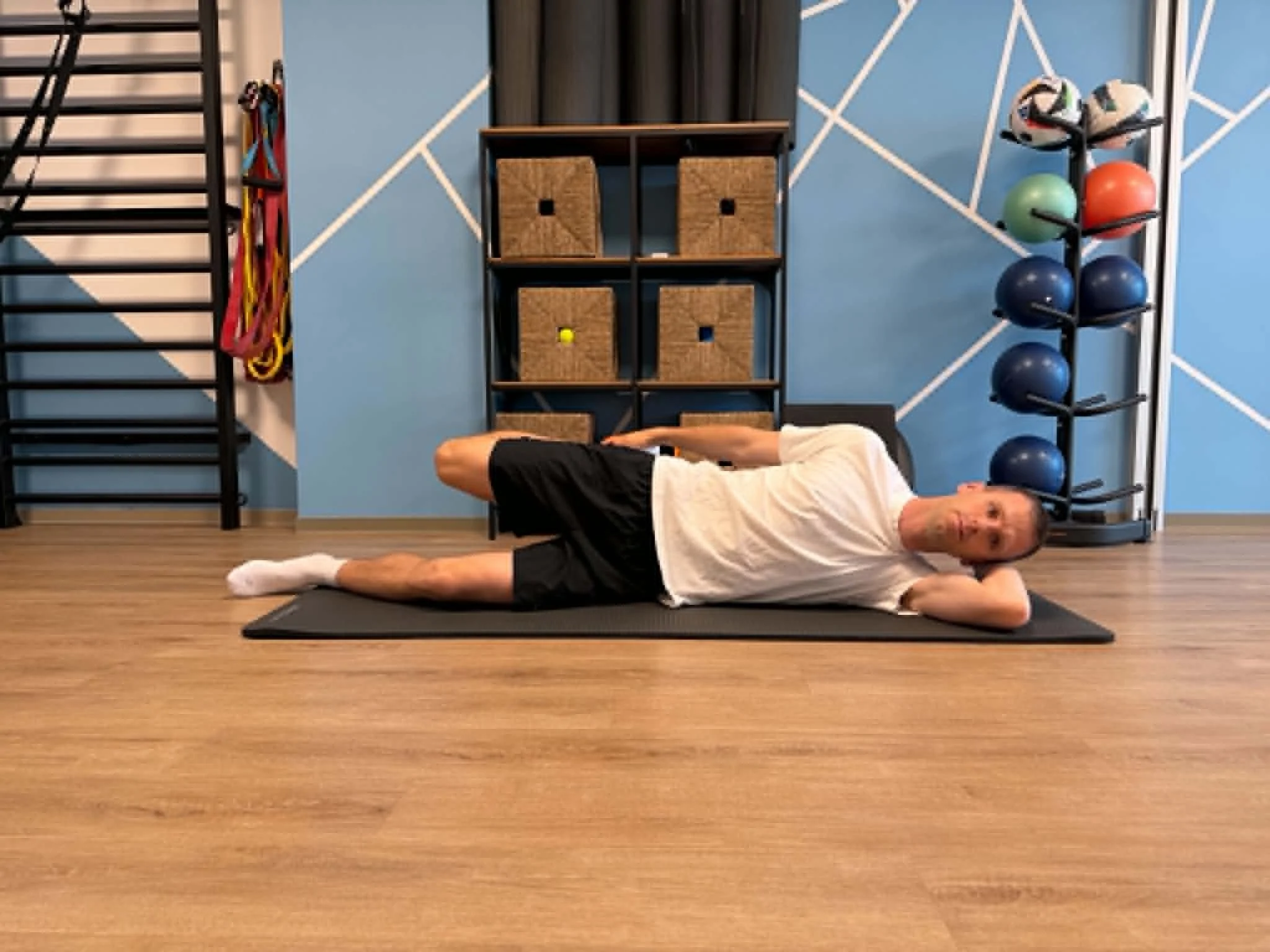 F4: Quadriceps stretch