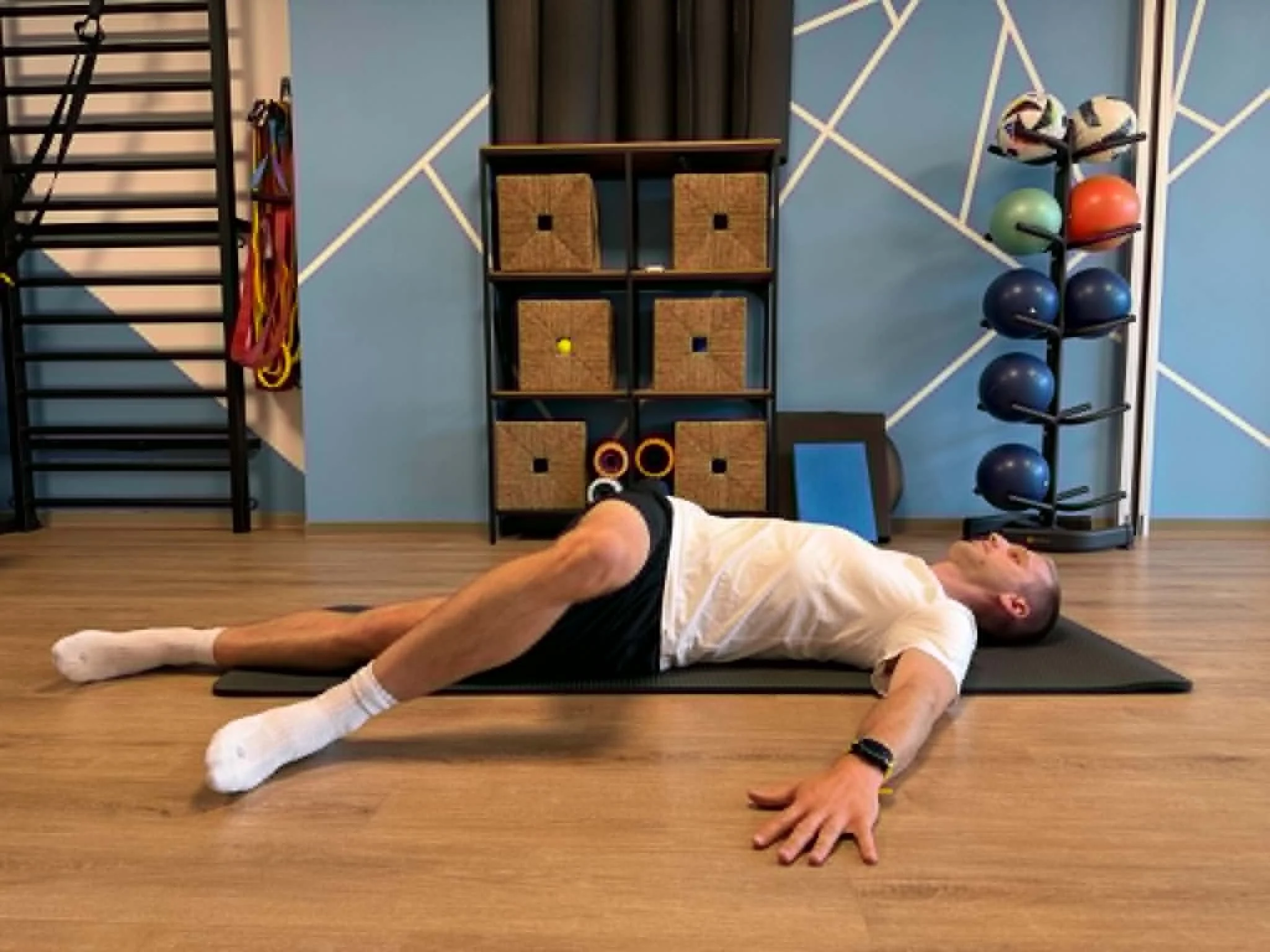 M3: Hip-back mobility