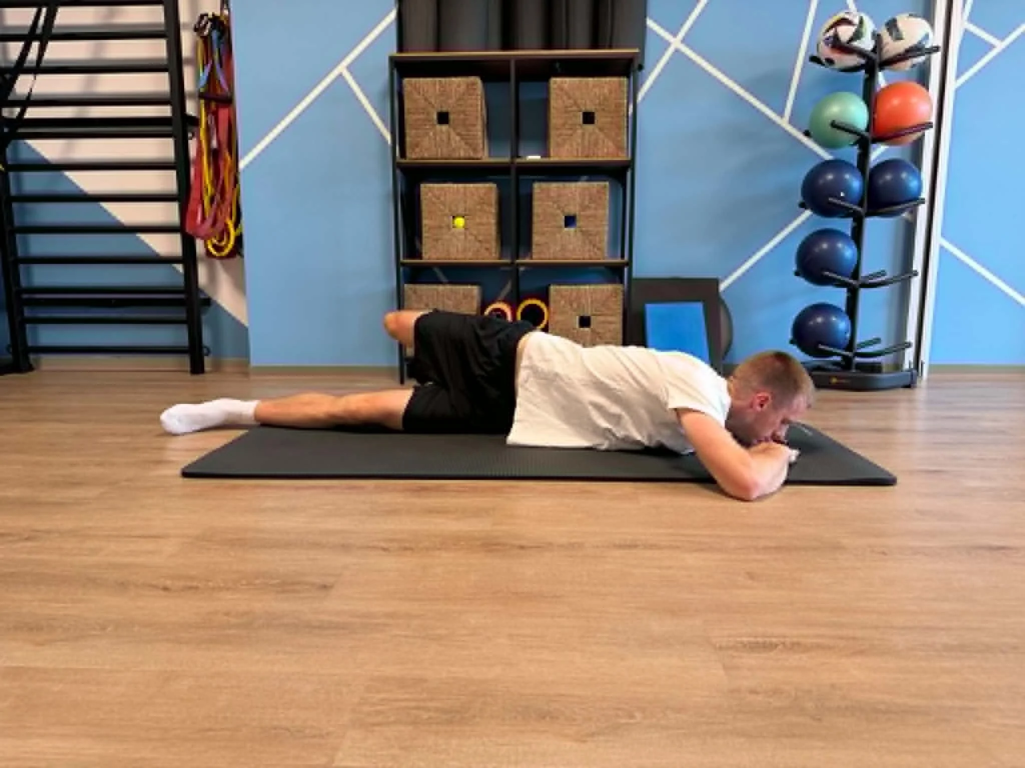 M4: Hip and lower-back mobility