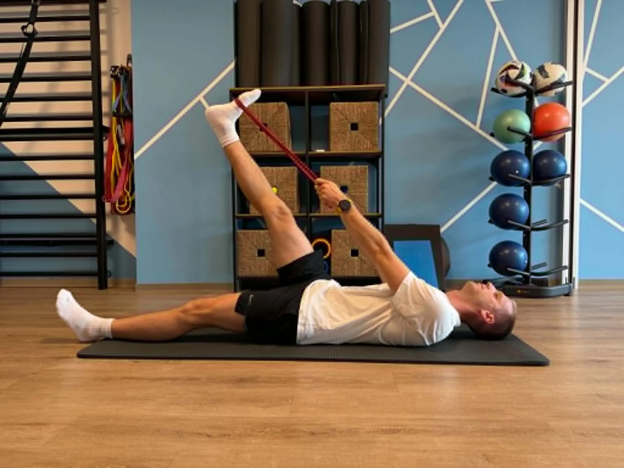 F5: Posterior-chain stretch